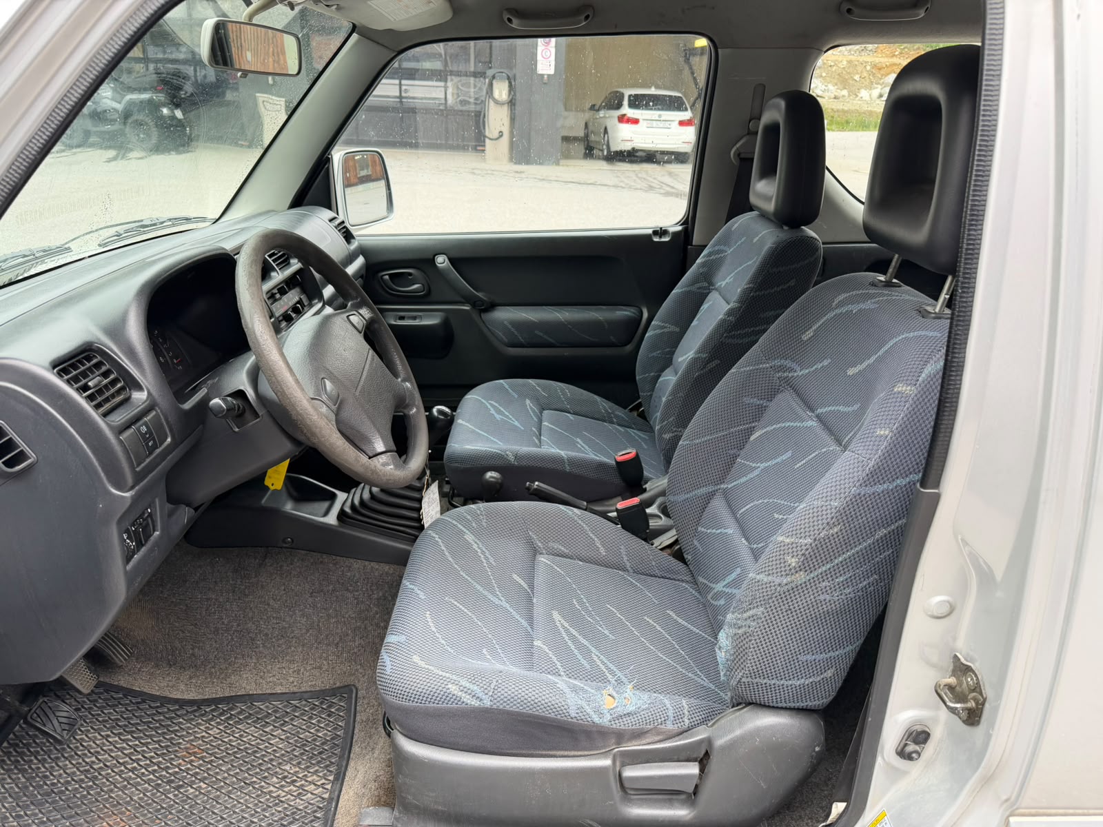 SUZUKI Jimny 1.5 Turbodiesel (JLX) GL Top-image-6