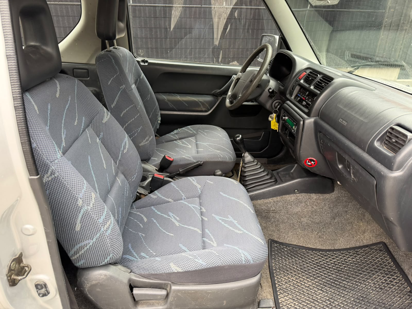 SUZUKI Jimny 1.5 Turbodiesel (JLX) GL Top-image-11