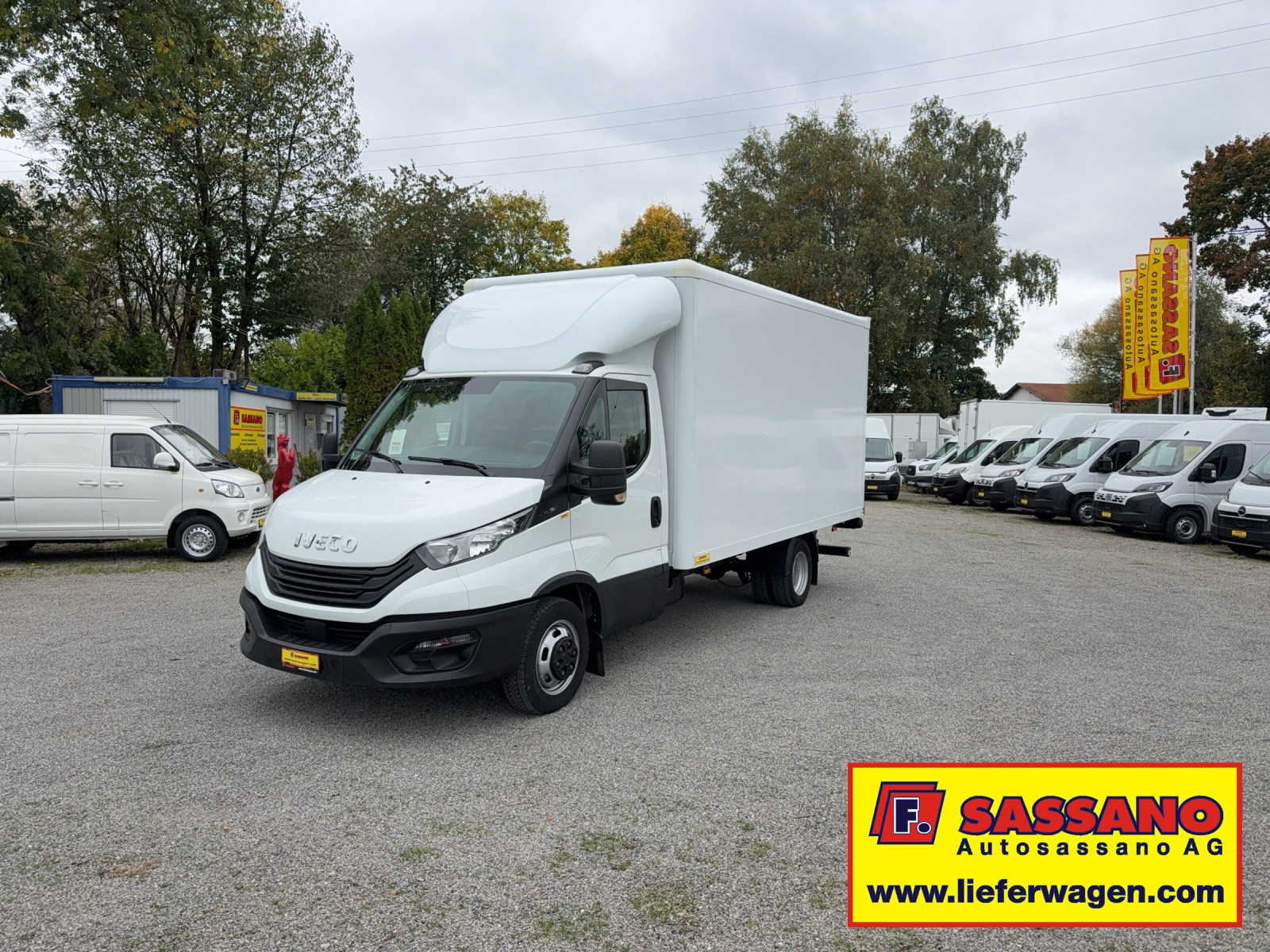 IVECO Daily 35 C 16 Koffer mit Hebebühne-image-1