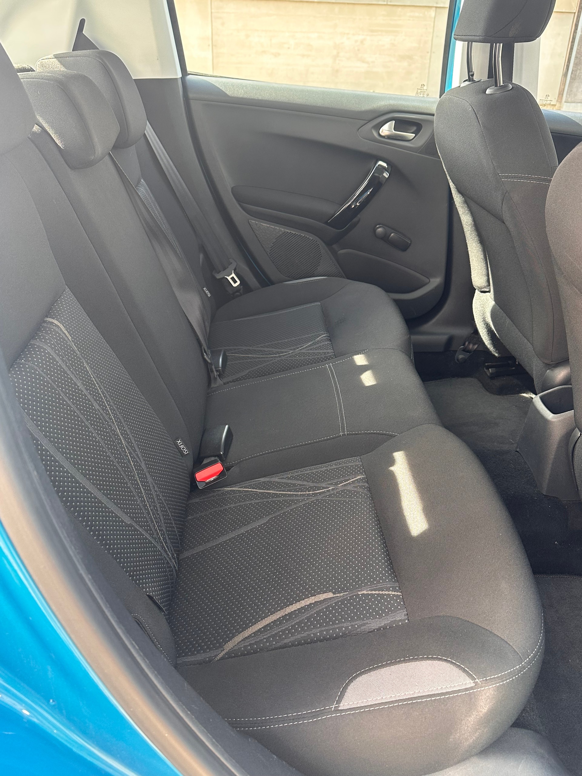 PEUGEOT 1.2 VTi, *Tempomat, Frisch ab MFK, Navigation, Rückfahrtkamera-image-8