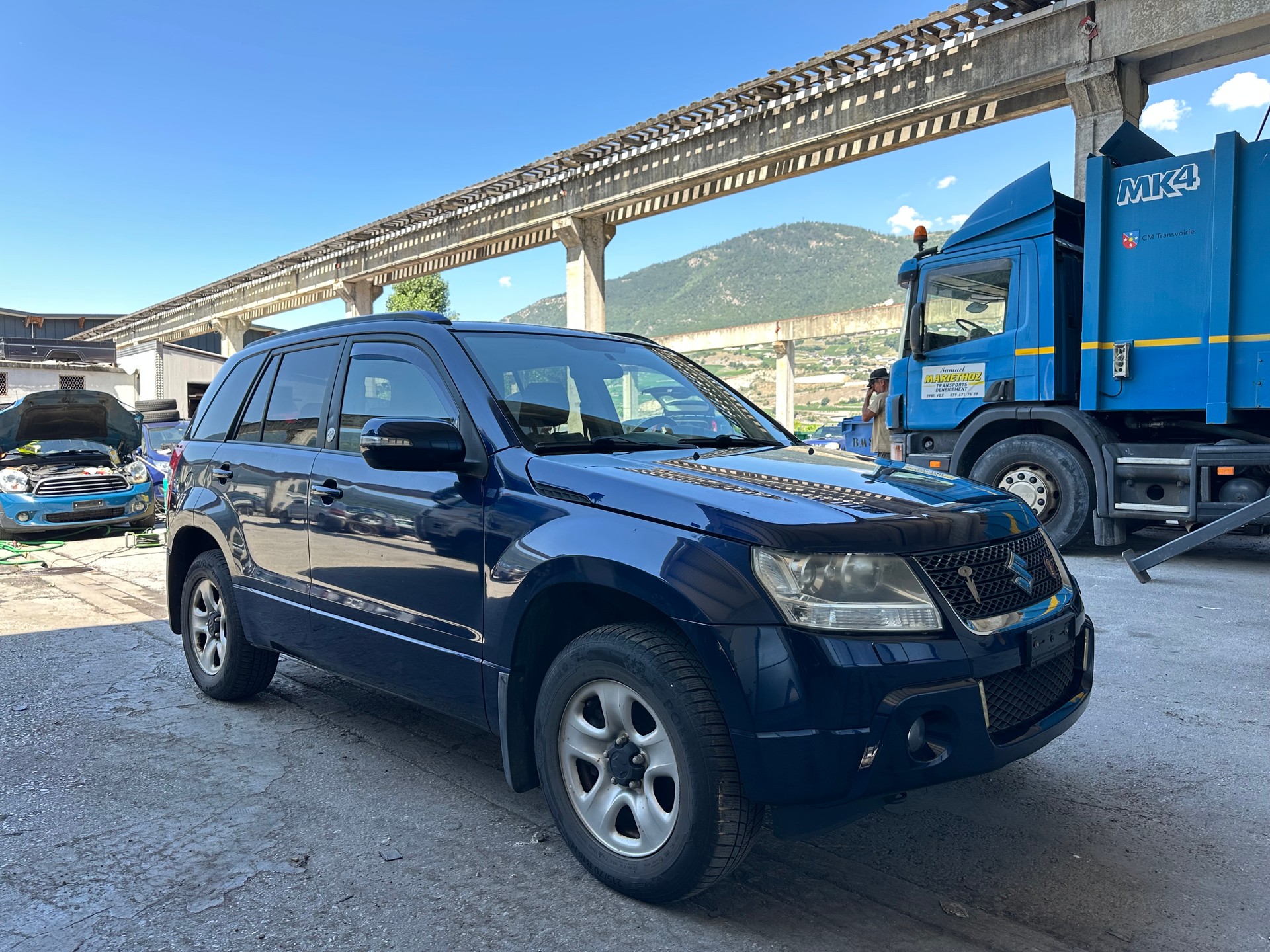 SUZUKI Grand Vitara 2.4 16V GL Top Barry-image-1