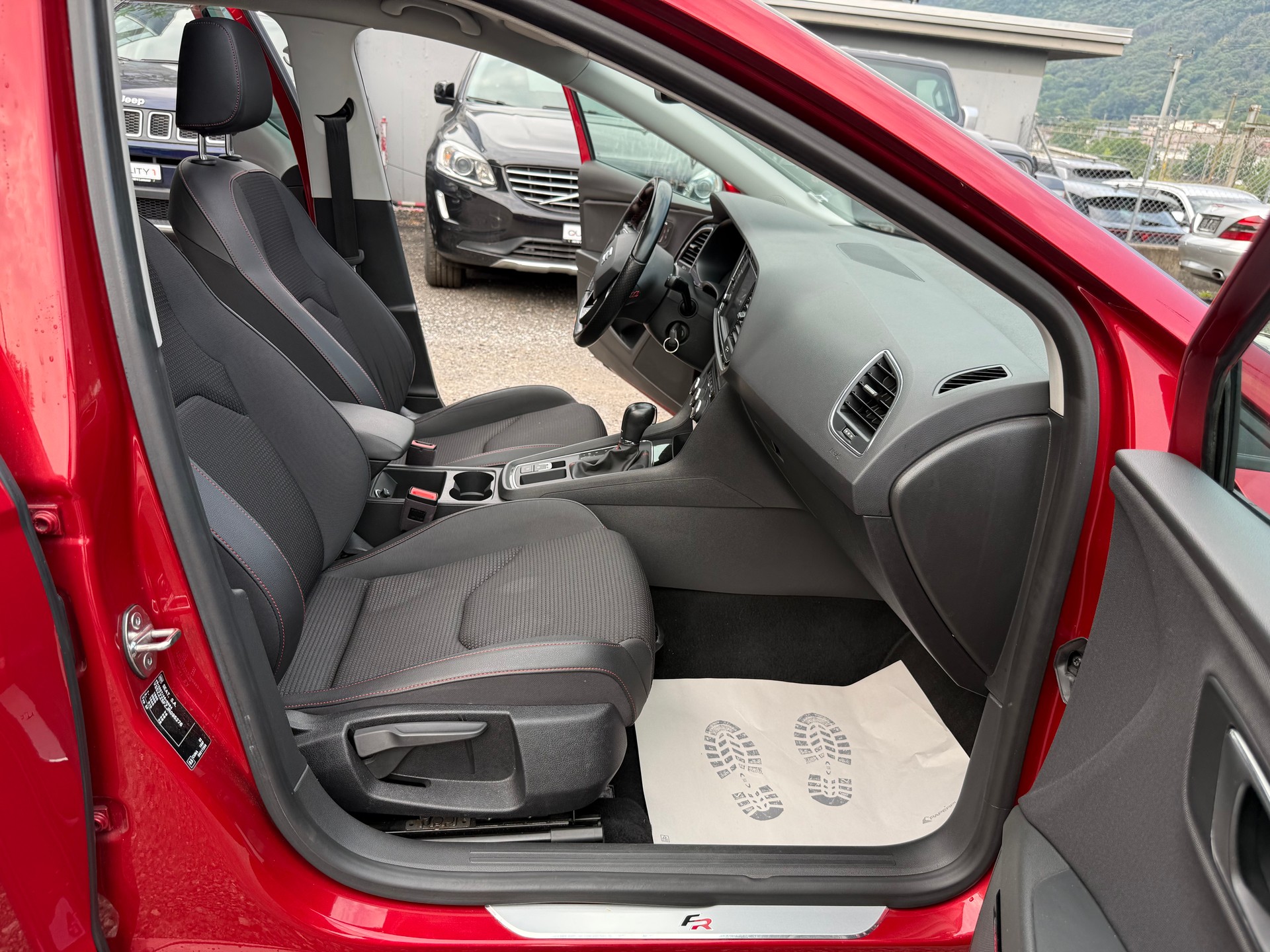 SEAT Leon 2.0 TDI CR FR Line DSG-image-6