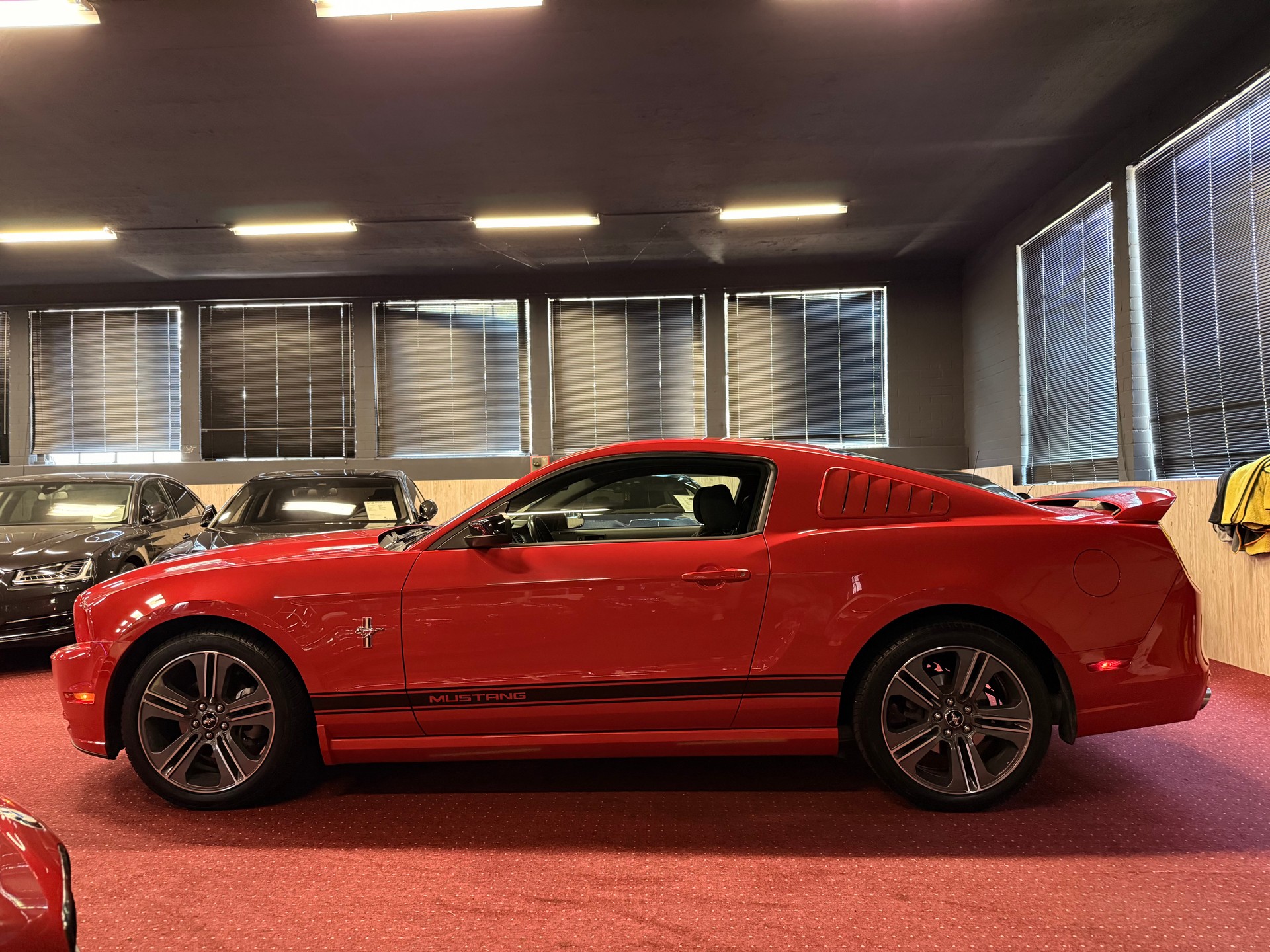 FORD Mustang 3.7 V6 California Special / ** Frisch ab MFK + Service **-image-13