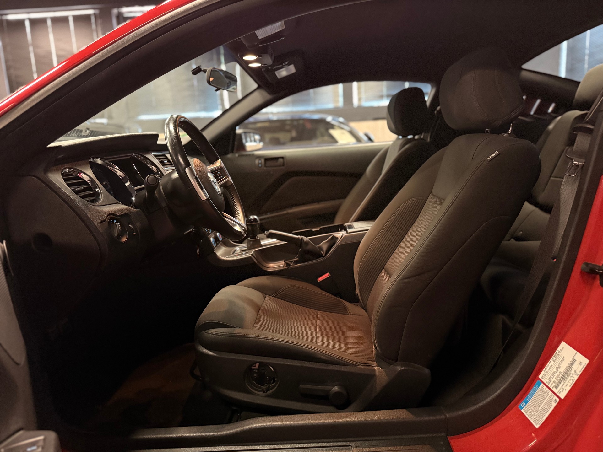 FORD Mustang 3.7 V6 California Special / ** Frisch ab MFK + Service **-image-15