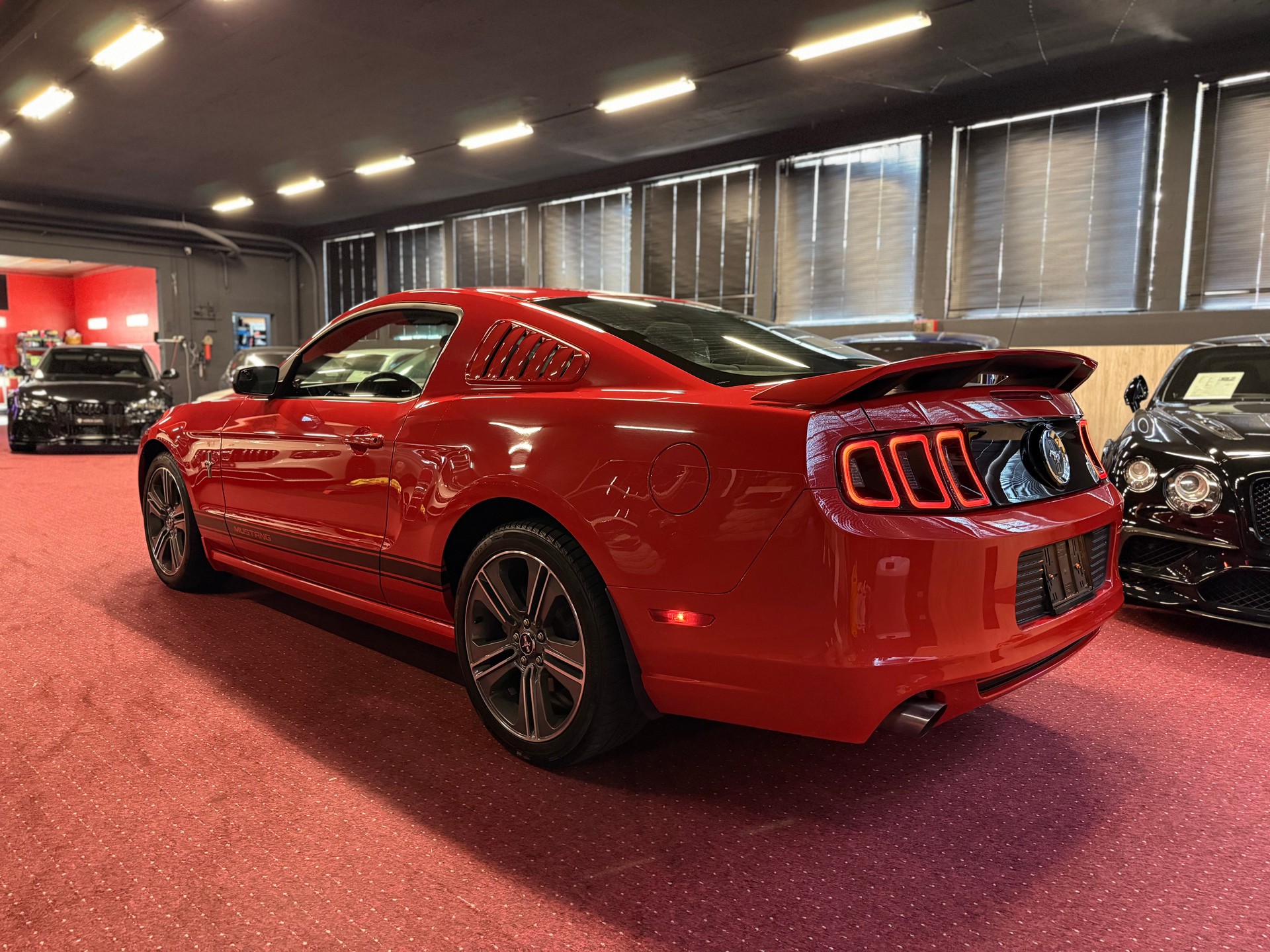FORD Mustang 3.7 V6 California Special / ** Frisch ab MFK + Service **-image-14