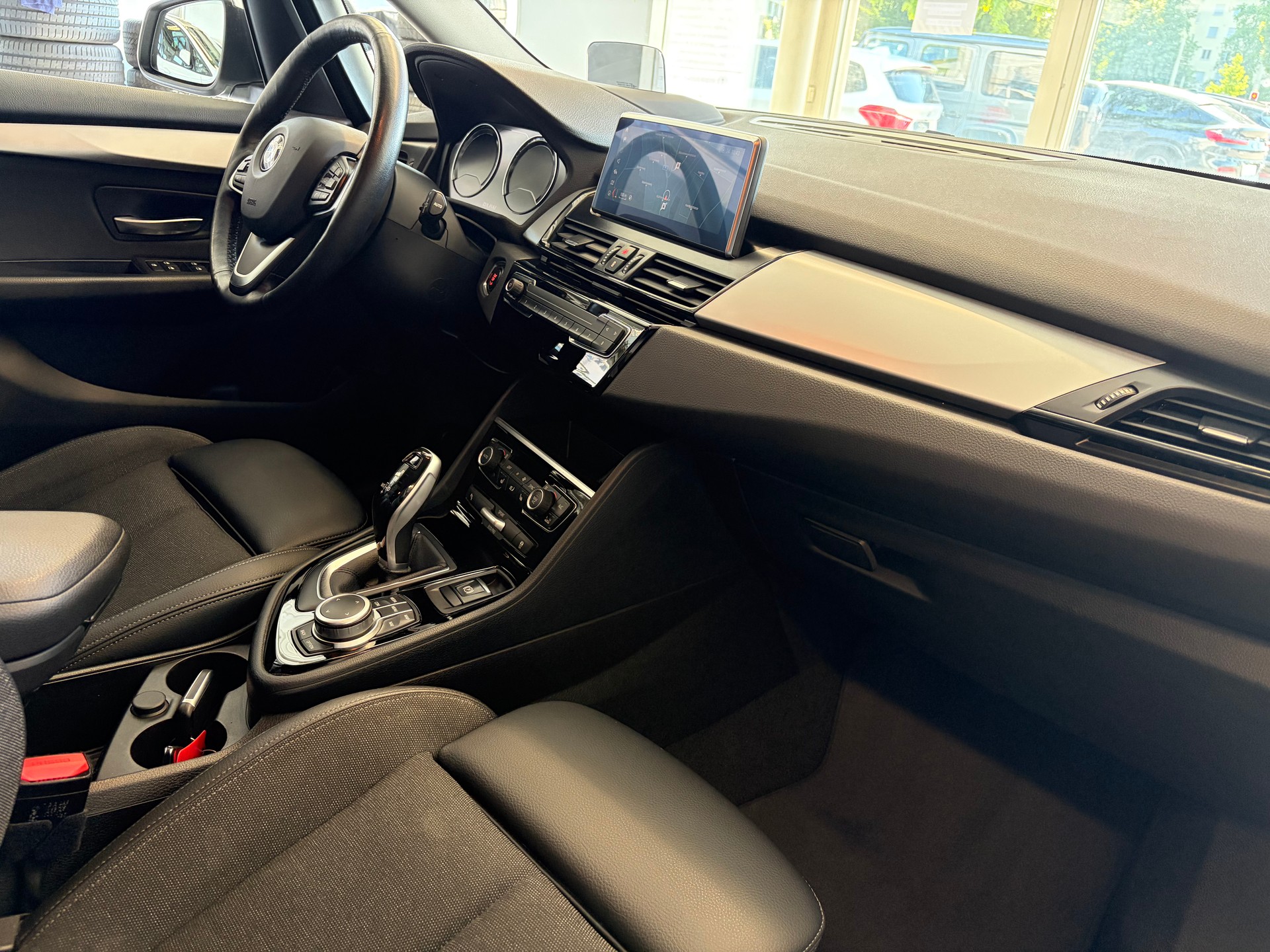 BMW 220d xDrive Gran Tourer | CH Fzg. | Driving Assistant Plus | Kamera | LED Scheinw. | HeadUp | Sportsitze |-image-30