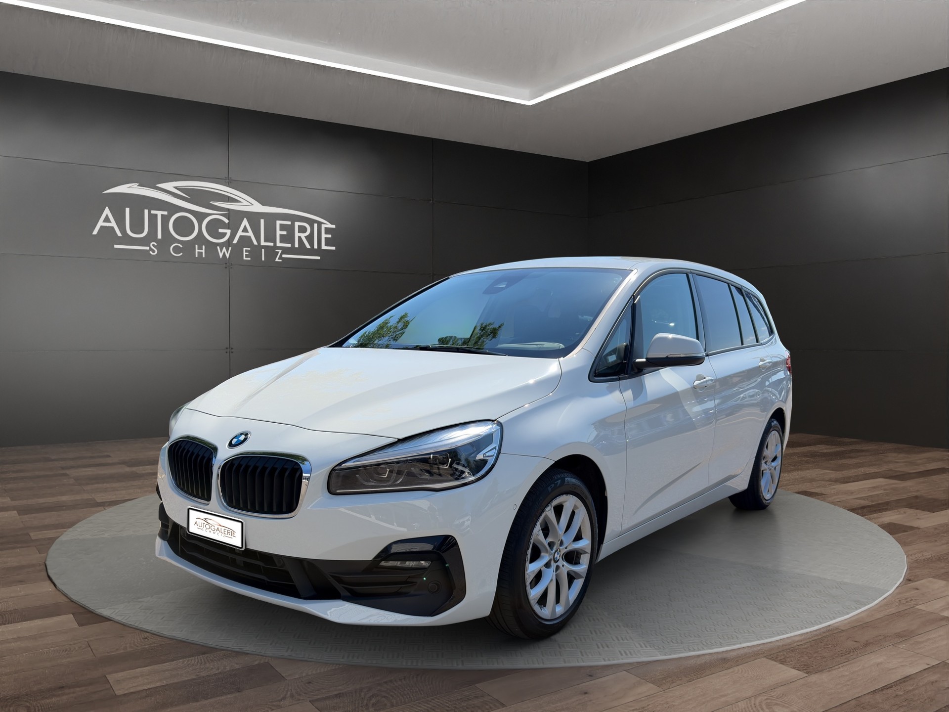 BMW 220d xDrive Gran Tourer | CH Fzg. | Driving Assistant Plus | Kamera | LED Scheinw. | HeadUp | Sportsitze |-image-0