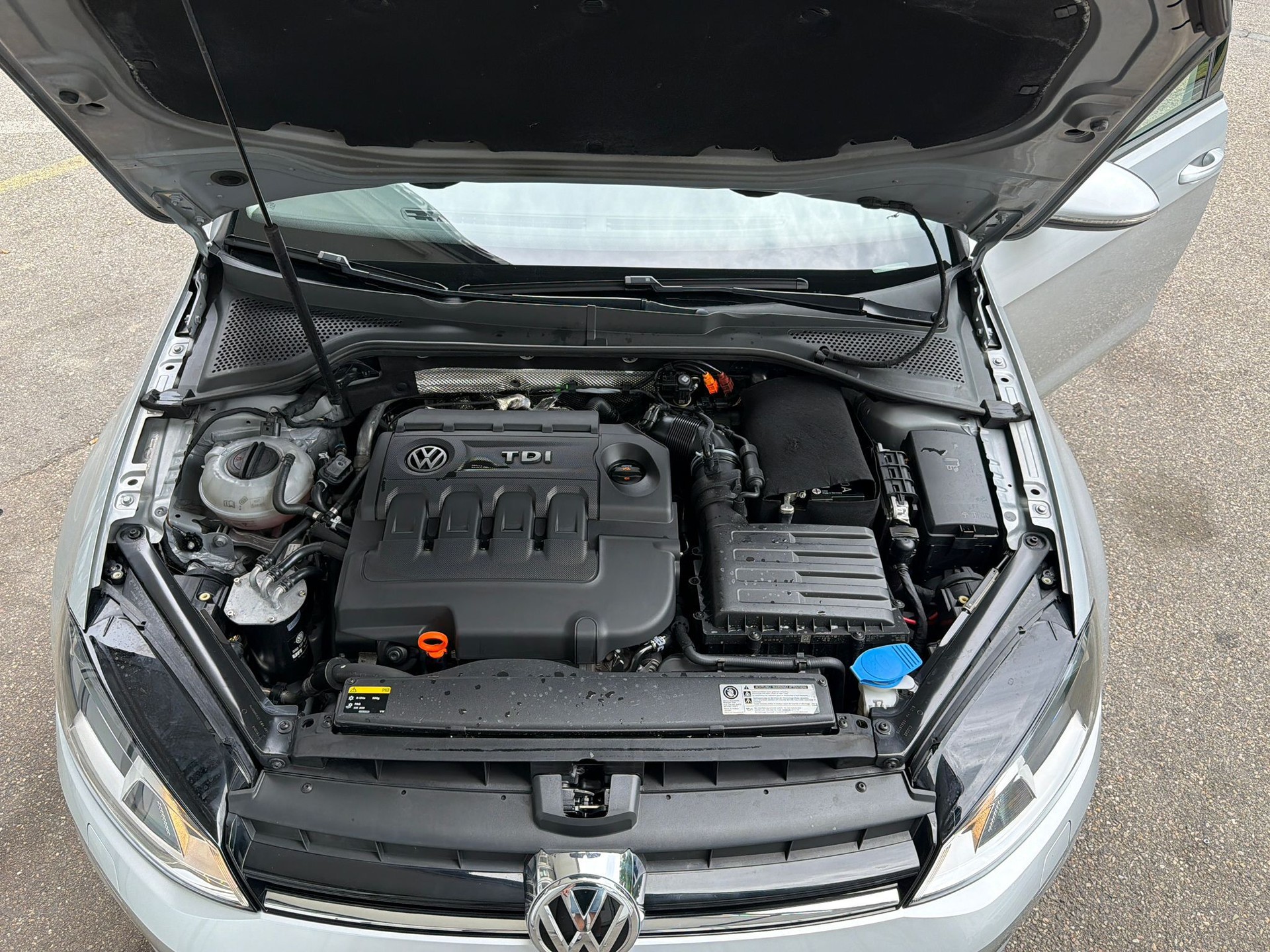 VW Golf 2.0 TDI Highline 4Motion-image-5