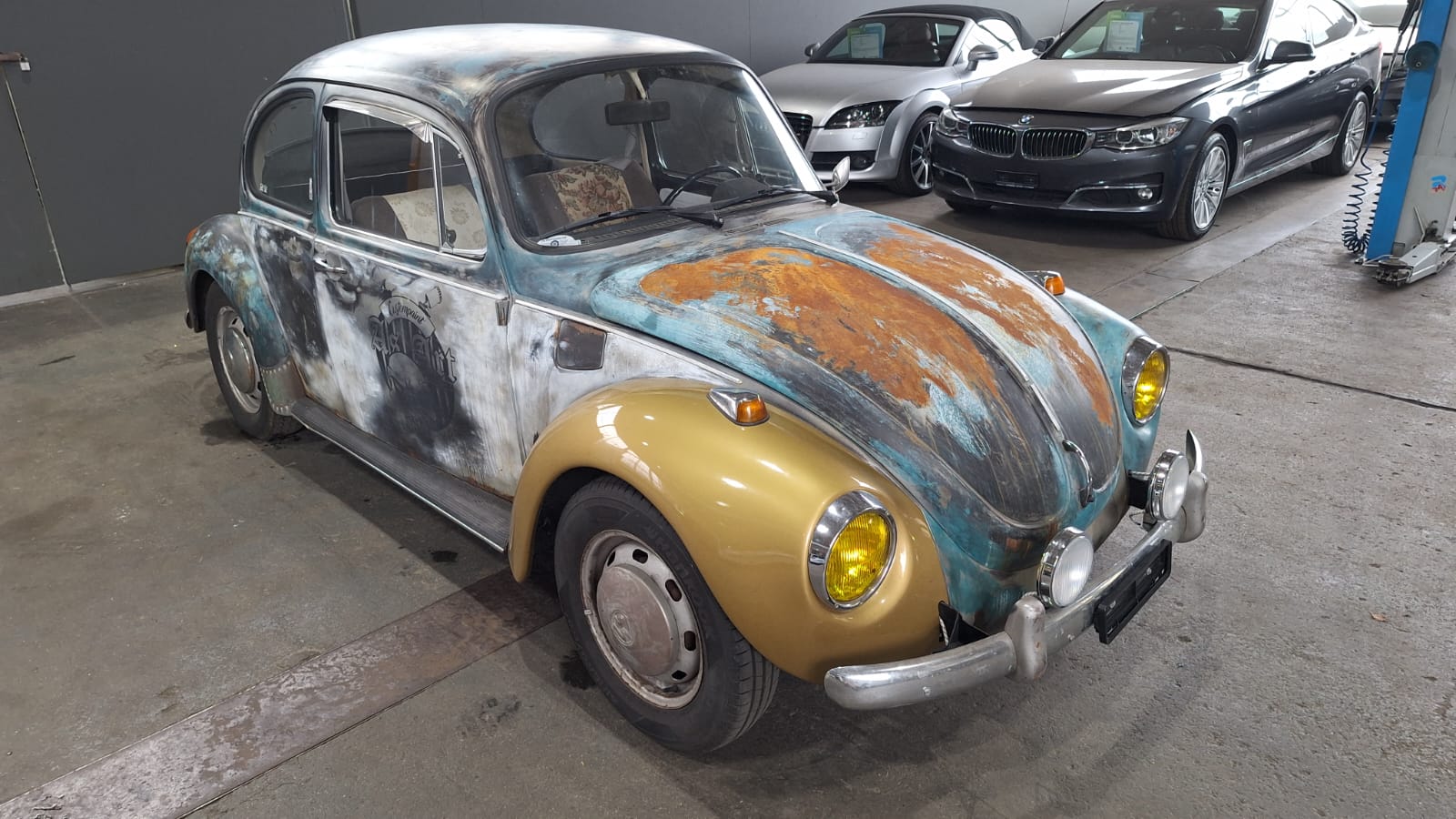 VW BEETLE-image-1