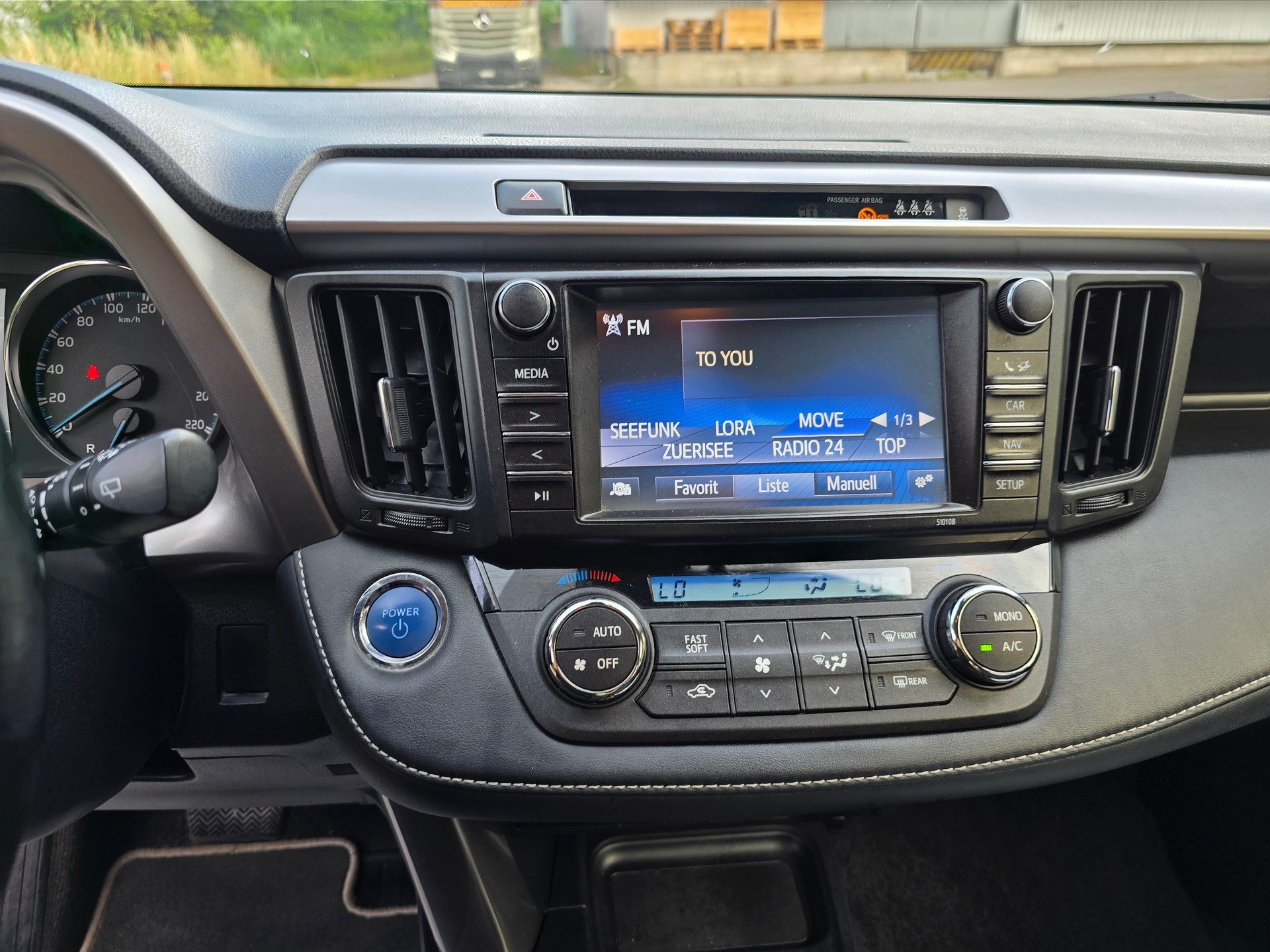 TOYOTA RAV-4 2.5 HSD Style e-CVT-image-21