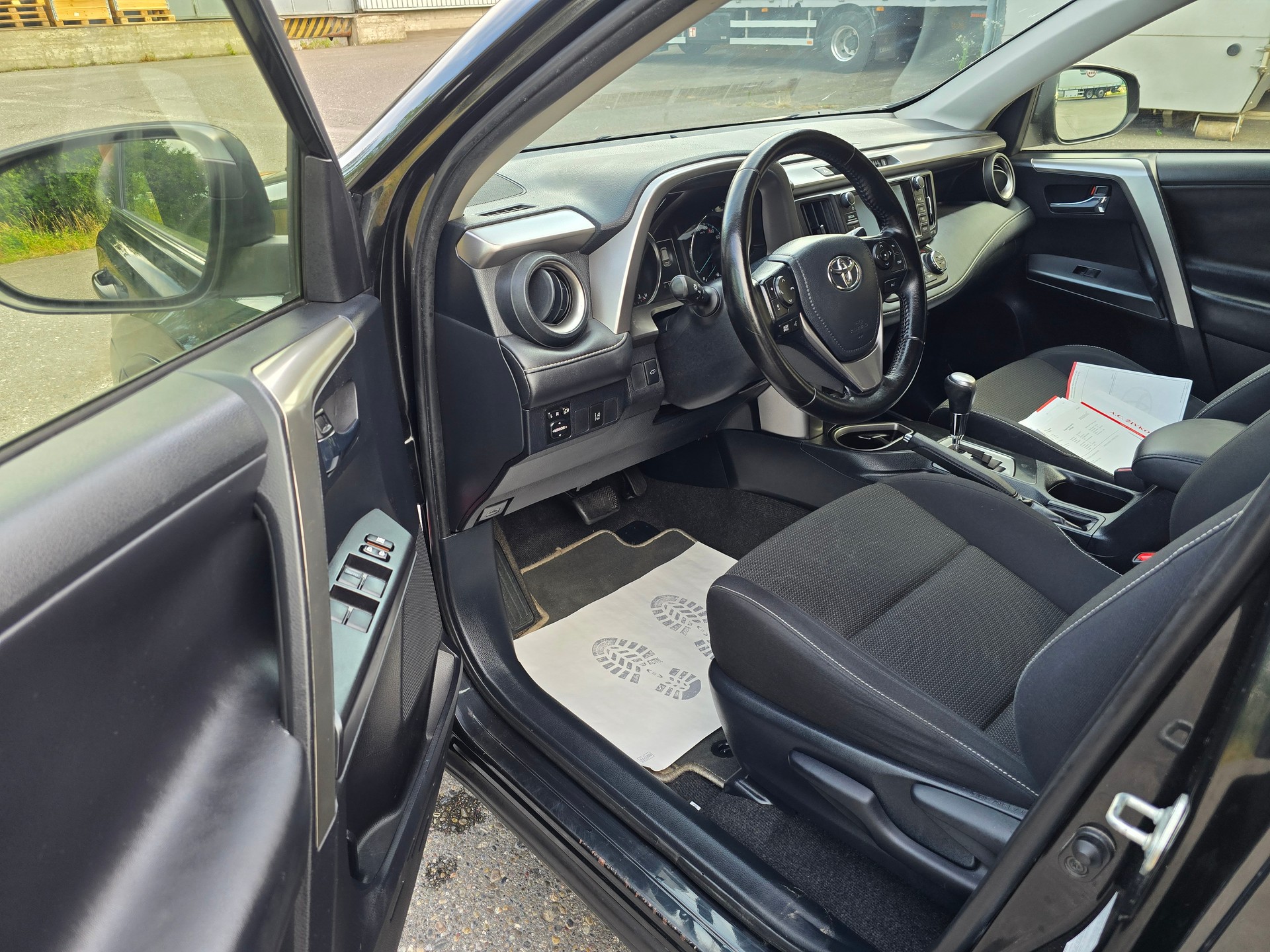 TOYOTA RAV-4 2.5 HSD Style e-CVT-image-13