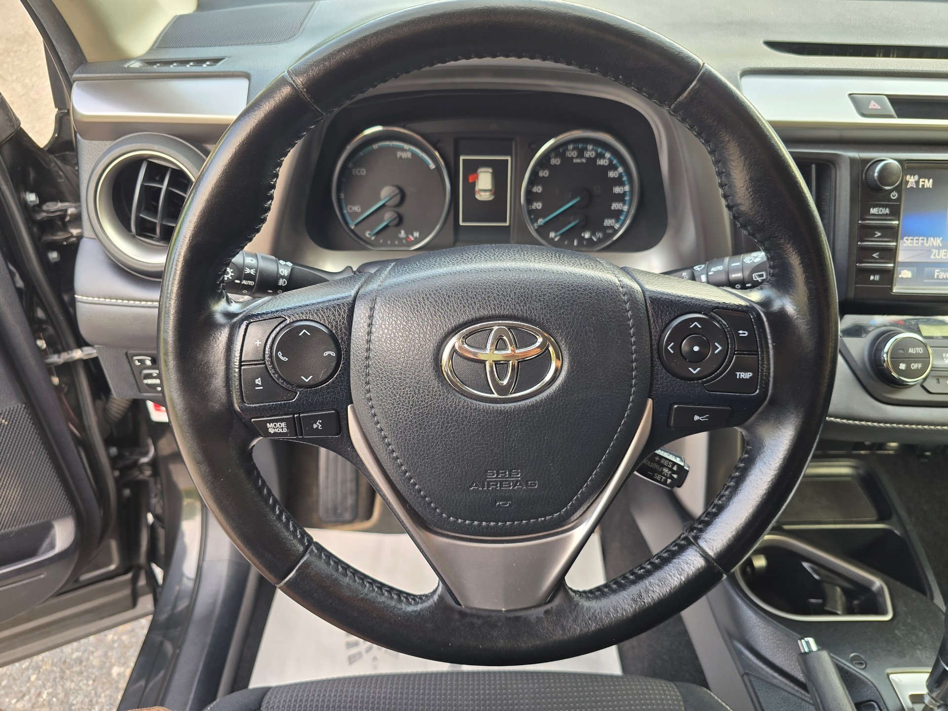 TOYOTA RAV-4 2.5 HSD Style e-CVT-image-18