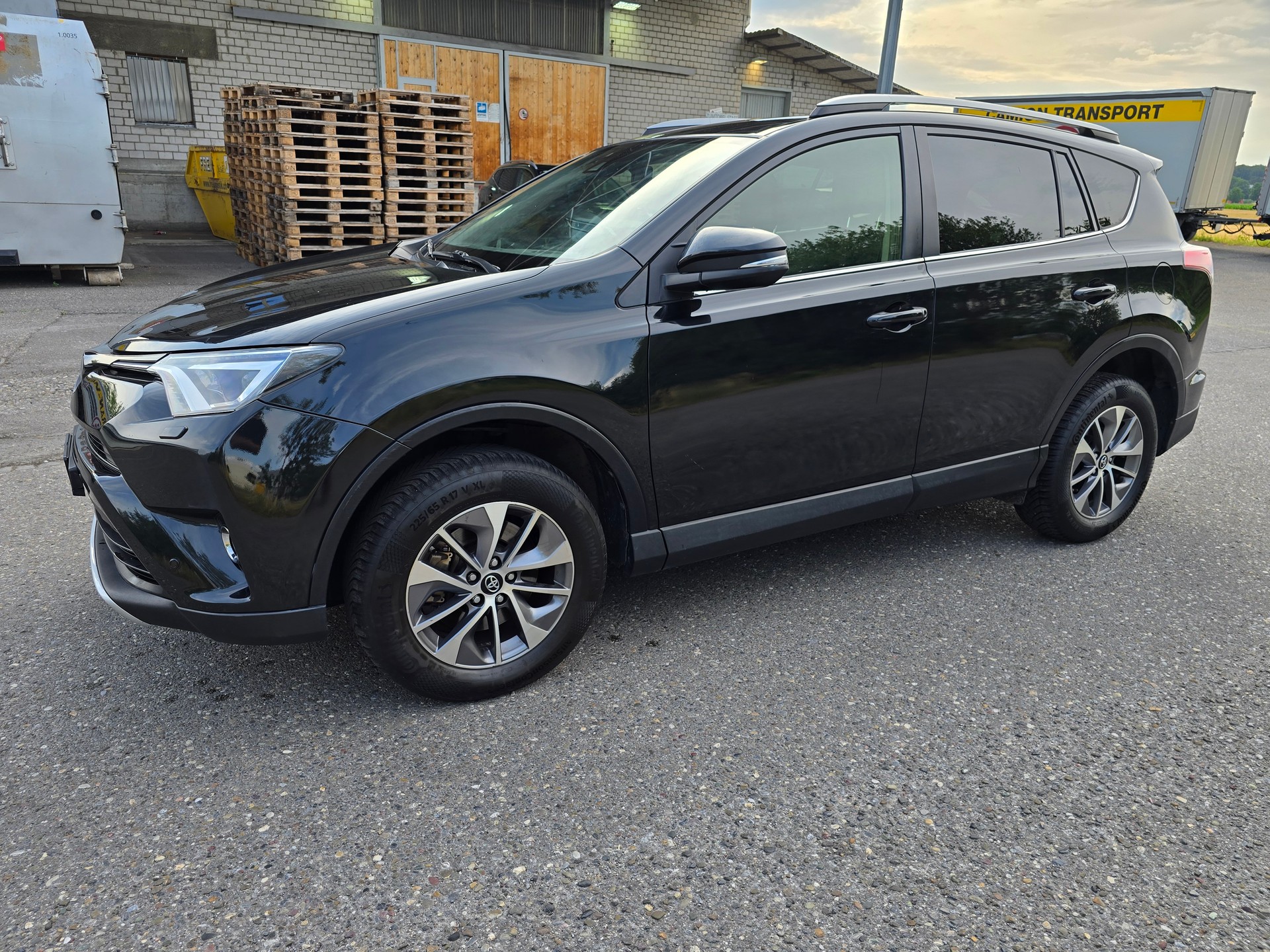 TOYOTA RAV-4 2.5 HSD Style e-CVT-image-2