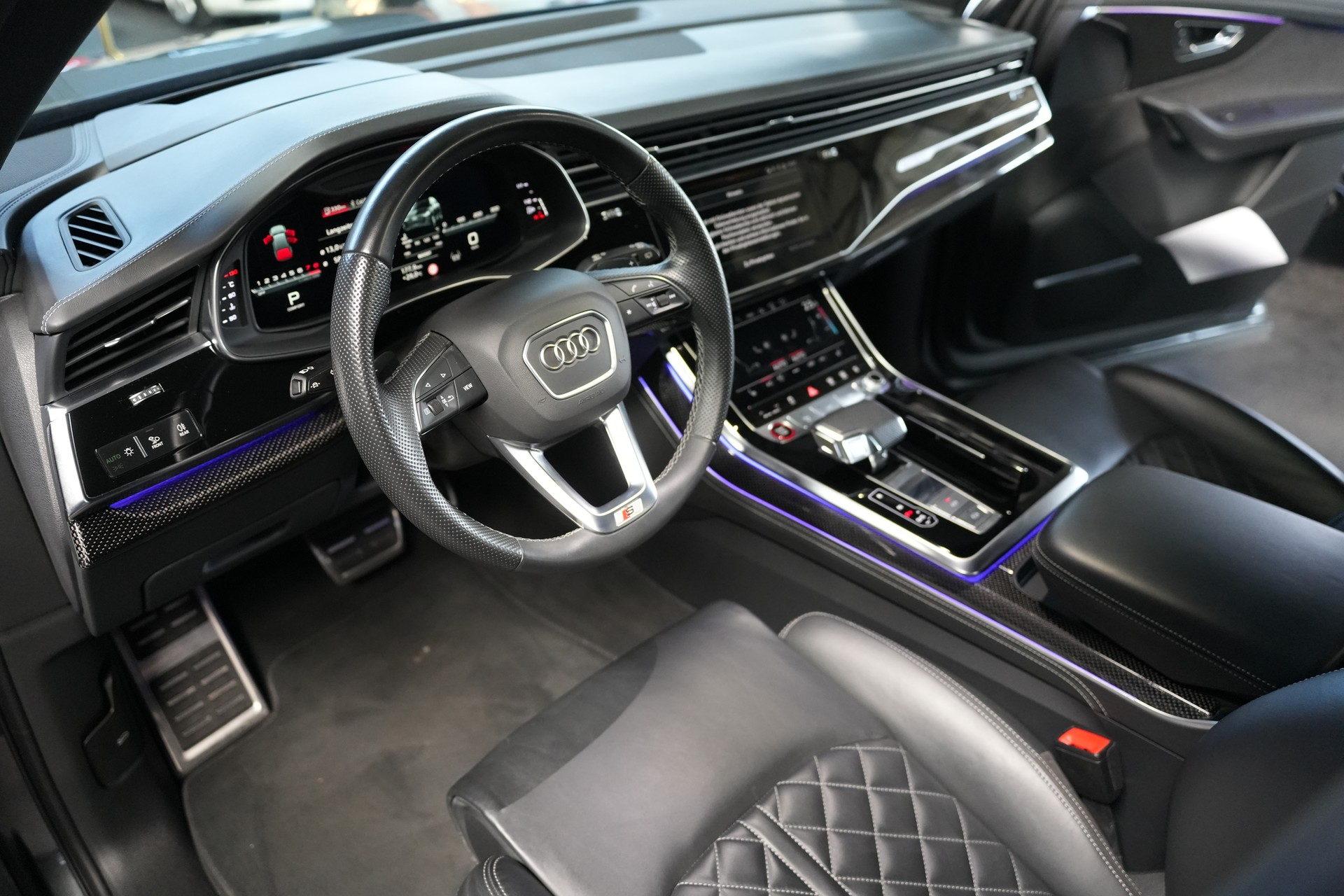AUDI SQ7 TFSI quattro tiptronic-image-7