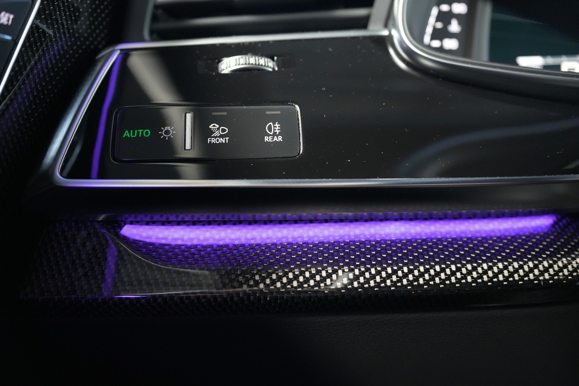 AUDI SQ7 TFSI quattro tiptronic-image-19