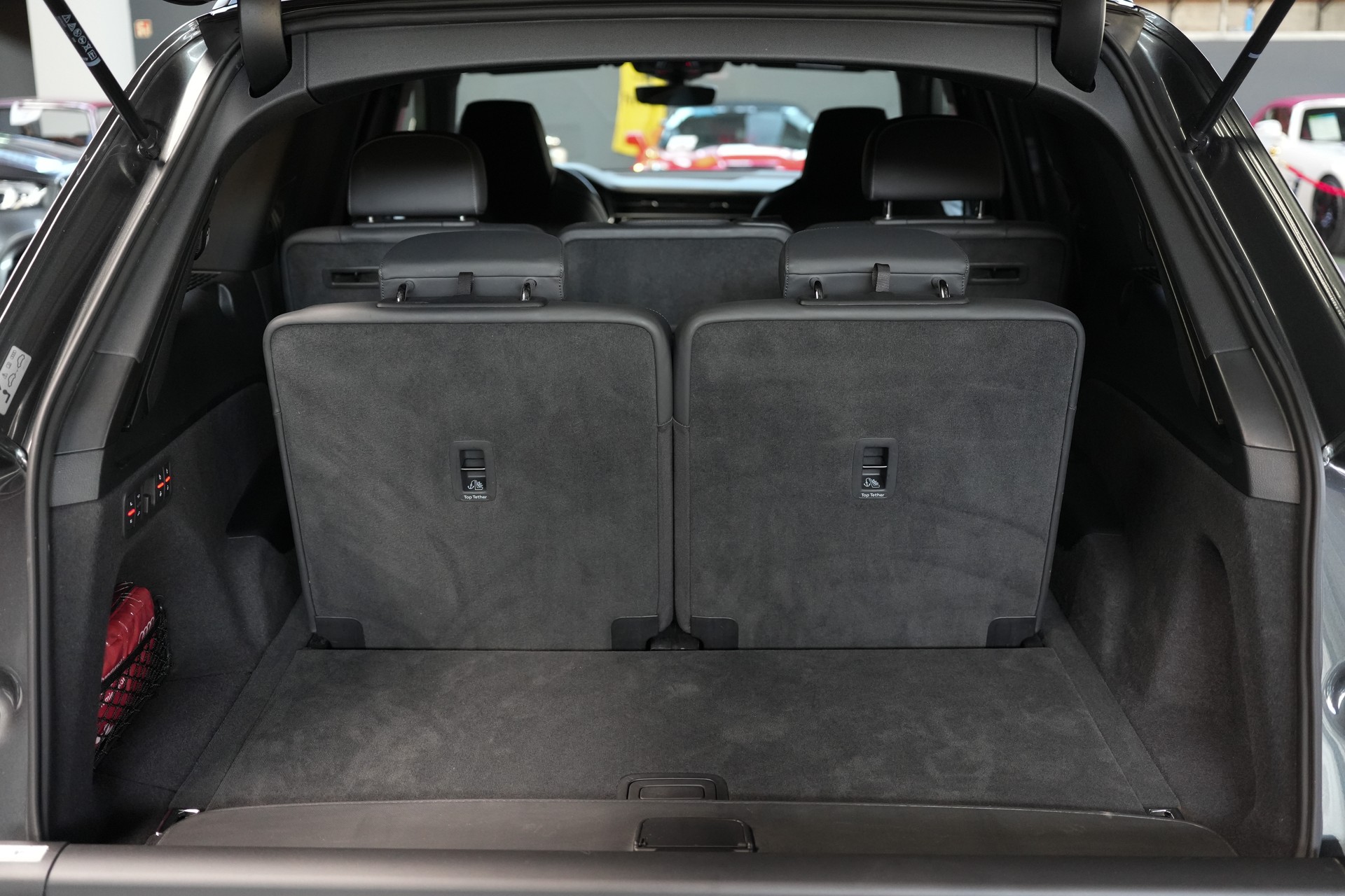 AUDI SQ7 TFSI quattro tiptronic-image-11