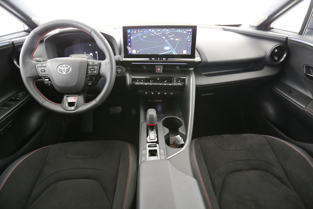 TOYOTA C-HR 2.0 PHEV GR Sport-image-4