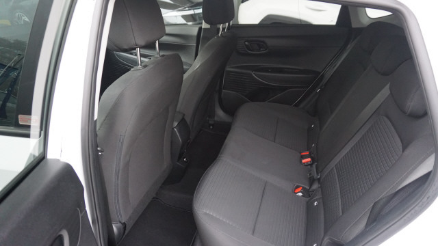 HYUNDAI i20 1.0 T-GDi Amplia DCT-image-8