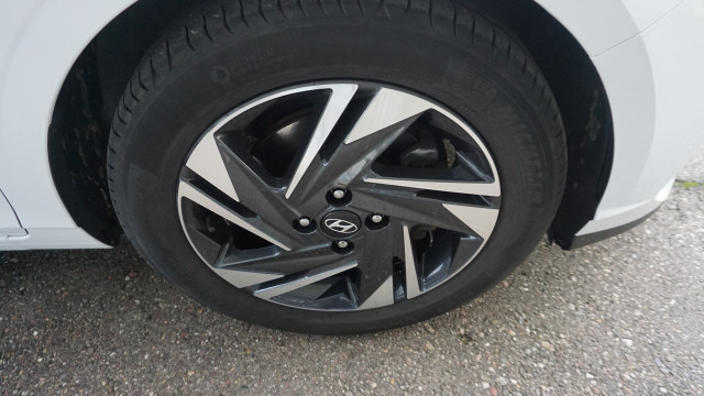 HYUNDAI i20 1.0 T-GDi Amplia DCT-image-6