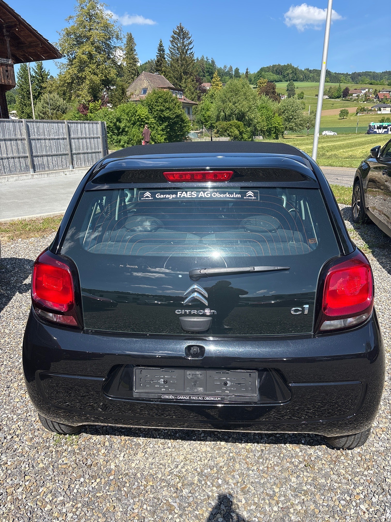 CITROEN C1 1.2 PureTech Shine Airscape-image-3