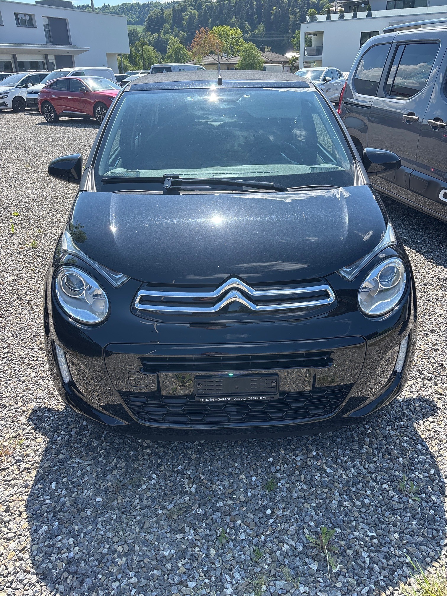 CITROEN C1 1.2 PureTech Shine Airscape-image-0