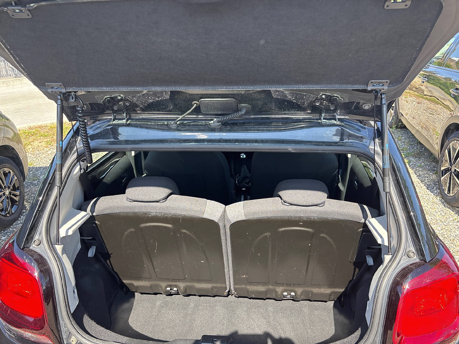 CITROEN C1 1.2 PureTech Shine Airscape-image-5