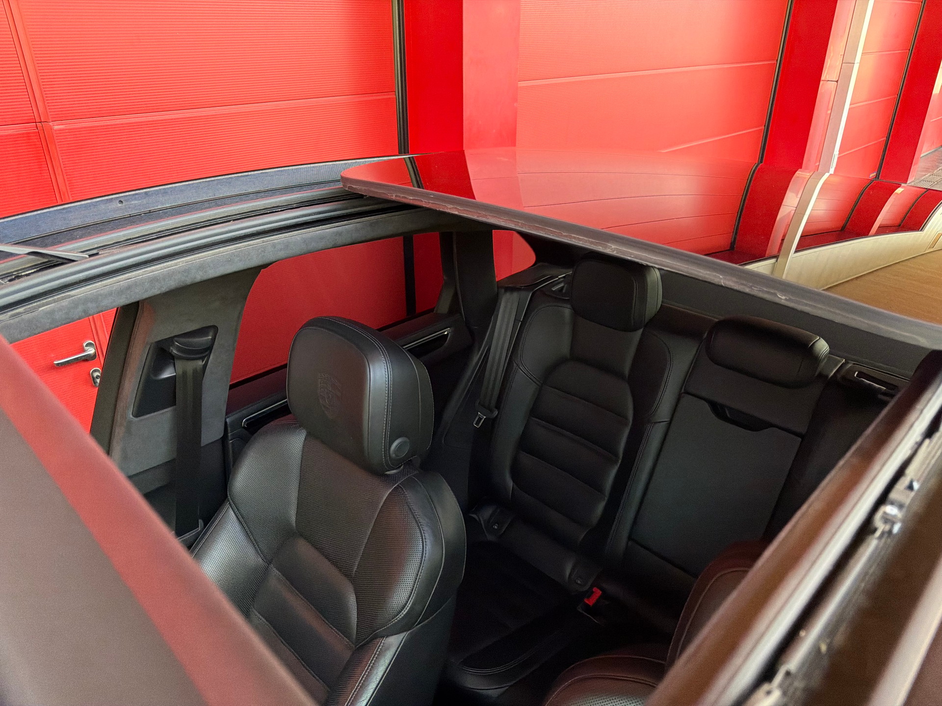 PORSCHE Macan Turbo Performance PDK *CH-Fahrzeug*-image-6