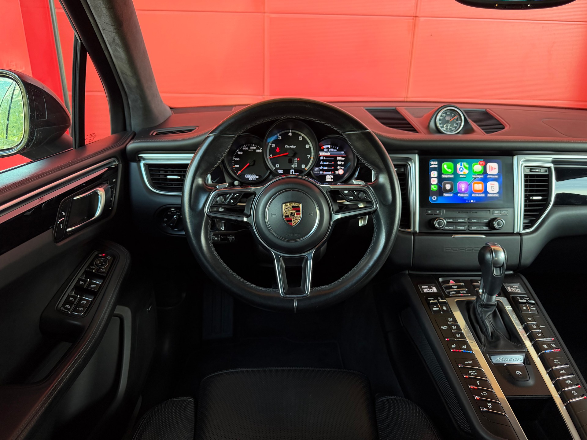 PORSCHE Macan Turbo Performance PDK *CH-Fahrzeug*-image-8