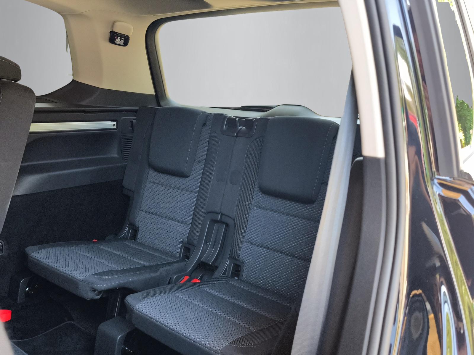 VW Touran 1.5 TSI Comfortline DSG-image-11