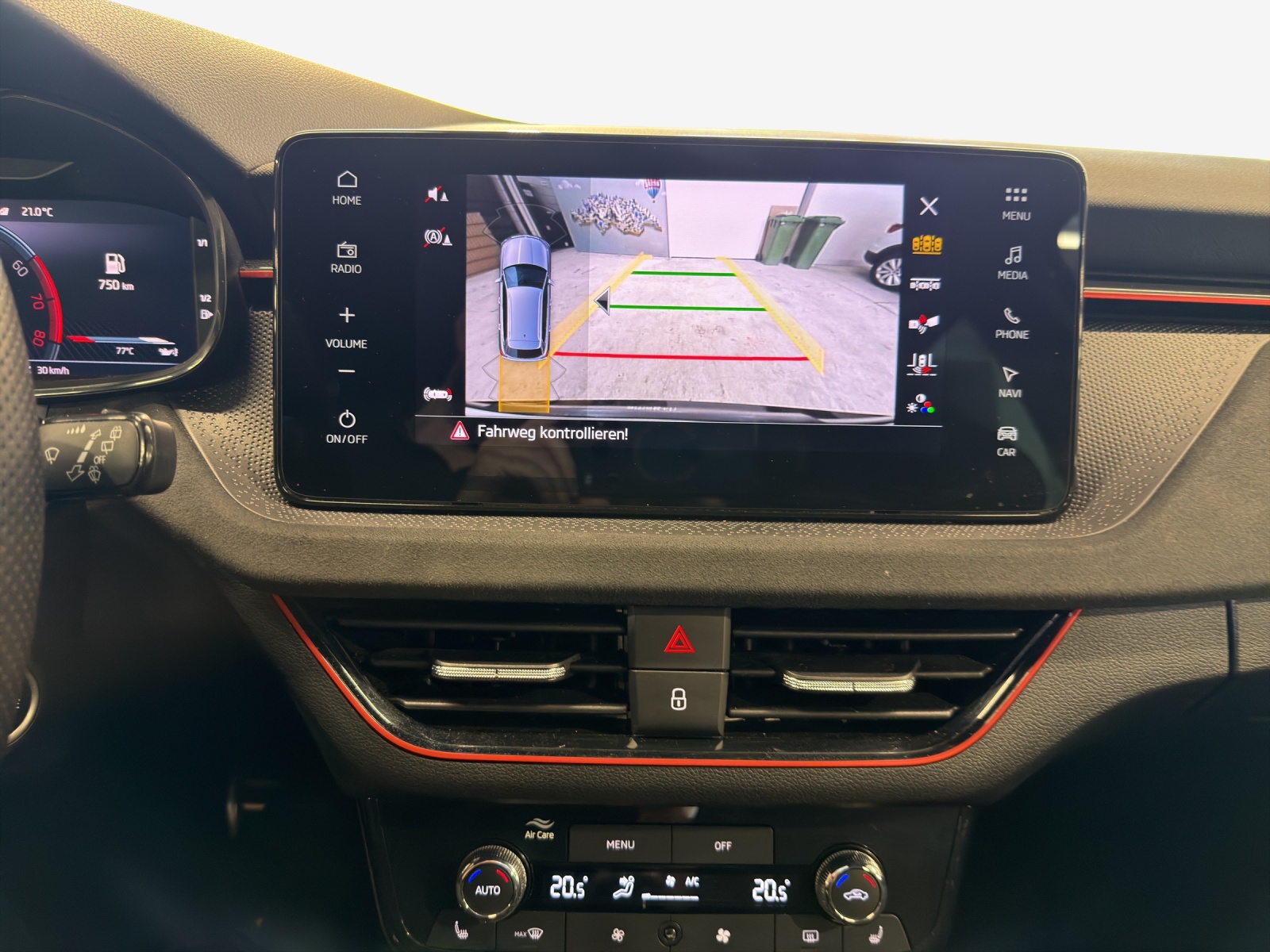 SKODA Kamiq 1.0 TSI Selection DSG-image-14