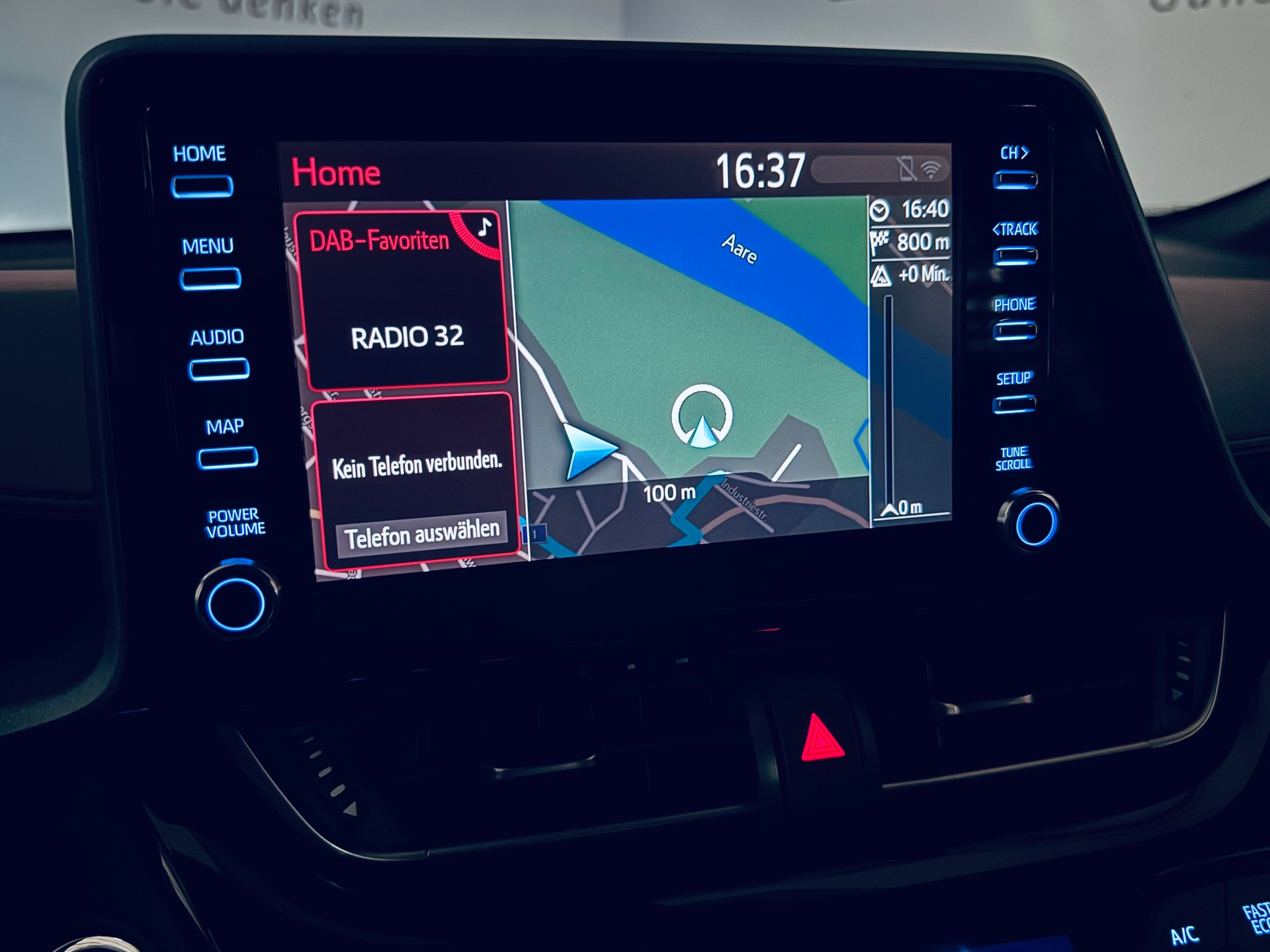 TOYOTA C-HR 2.0 HSD CVT Trend-image-17