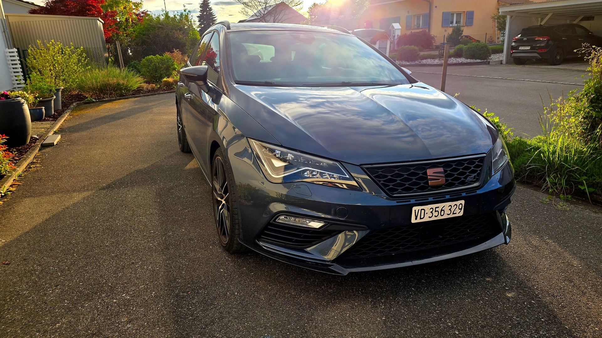 SEAT 2.0 TSI 300 Cupra 4Drive DSG Swiss Edition-image-0