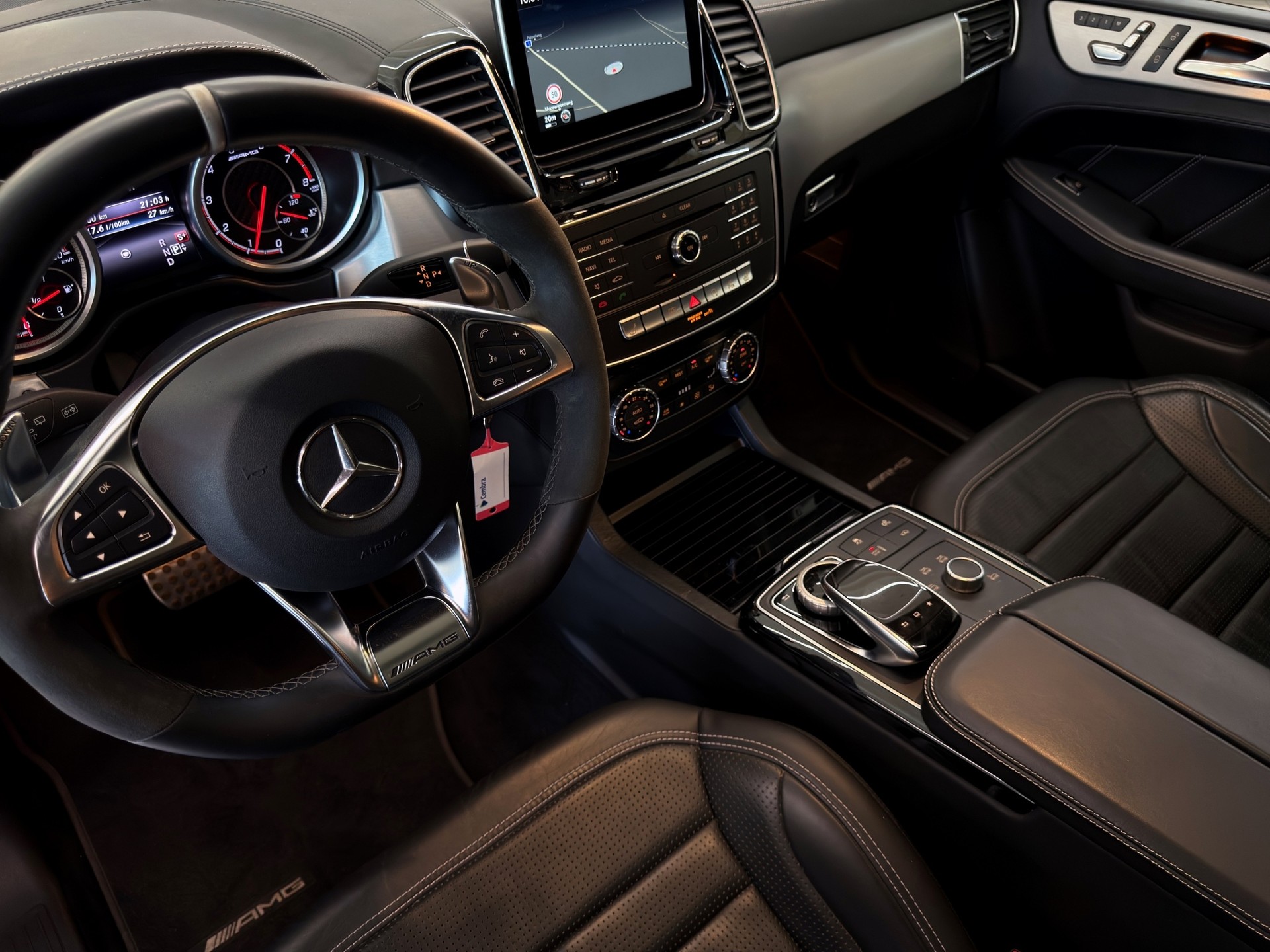 MERCEDES-BENZ GLE 63 S AMG 4Matic Speedshift Plus 7G-Tronic-image-25