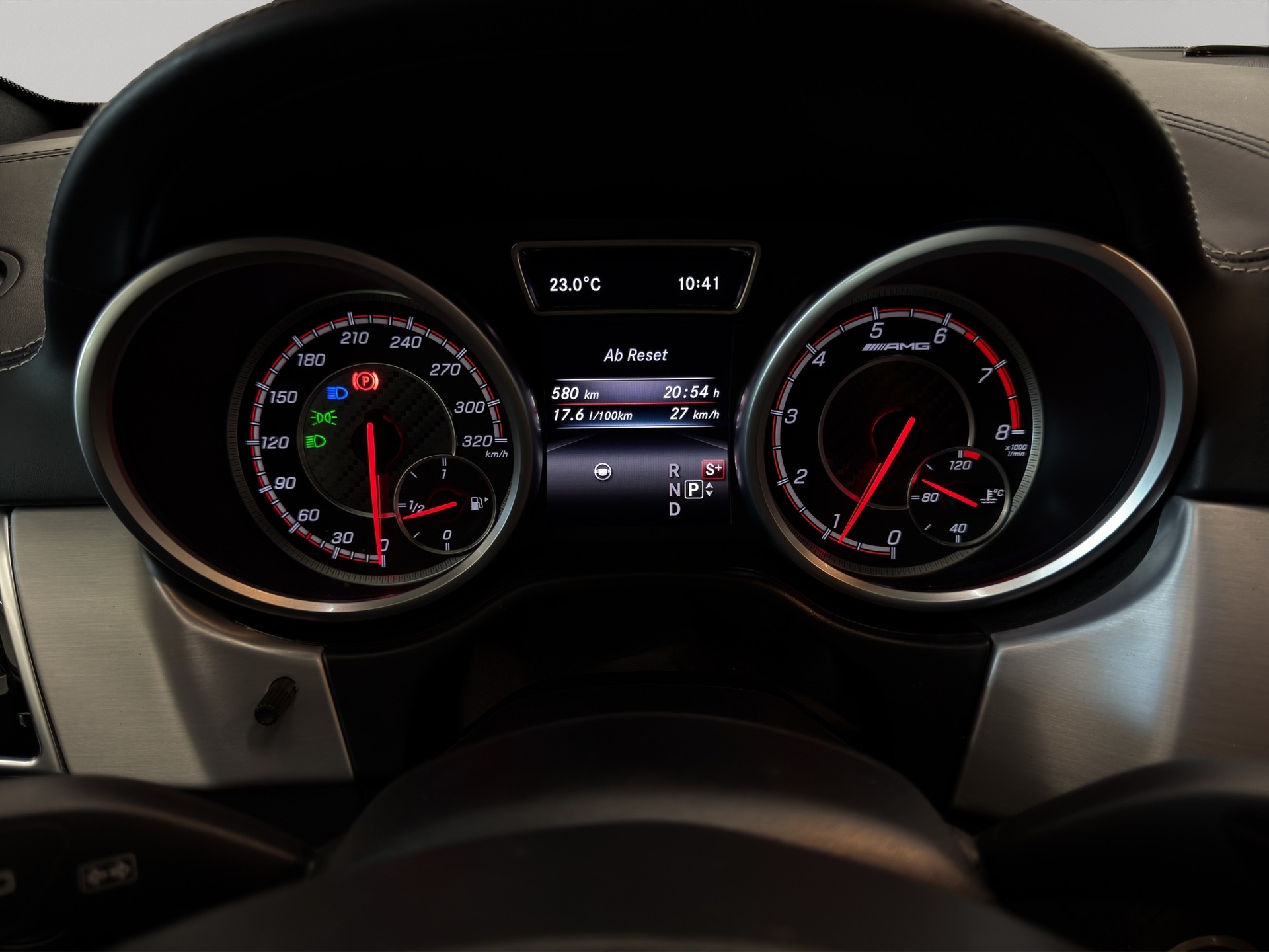 MERCEDES-BENZ GLE 63 S AMG 4Matic Speedshift Plus 7G-Tronic-image-18