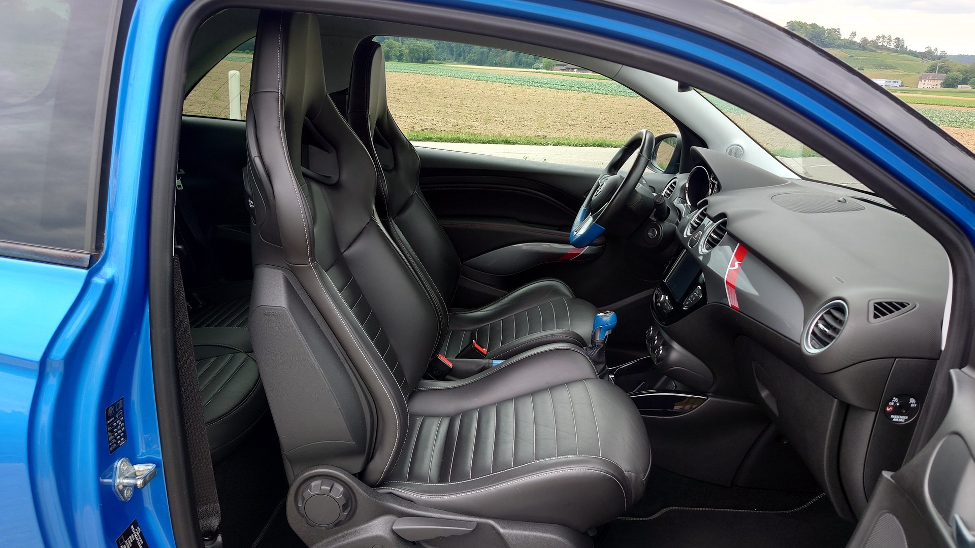 OPEL Adam 1.4 Turbo ROCKS S-image-11