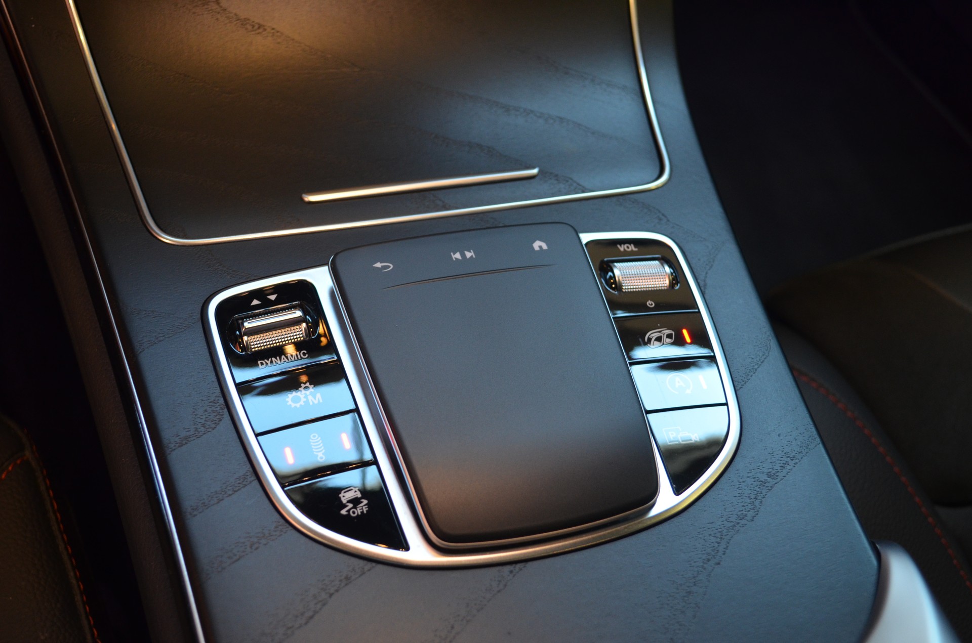 MERCEDES-BENZ GLC 43 AMG 4Matic 9G-Tronic-image-14