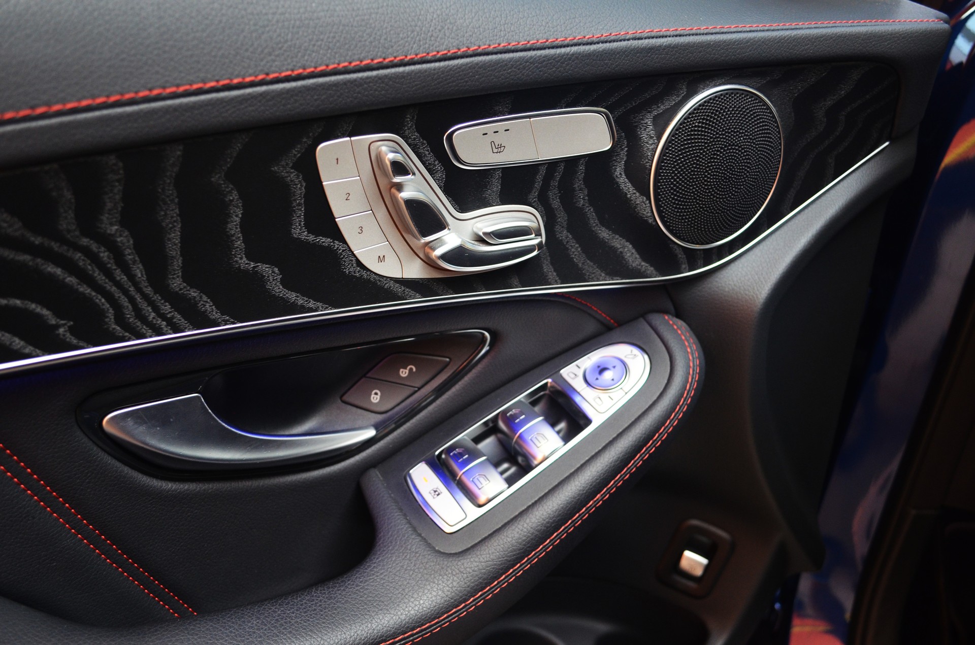 MERCEDES-BENZ GLC 43 AMG 4Matic 9G-Tronic-image-13