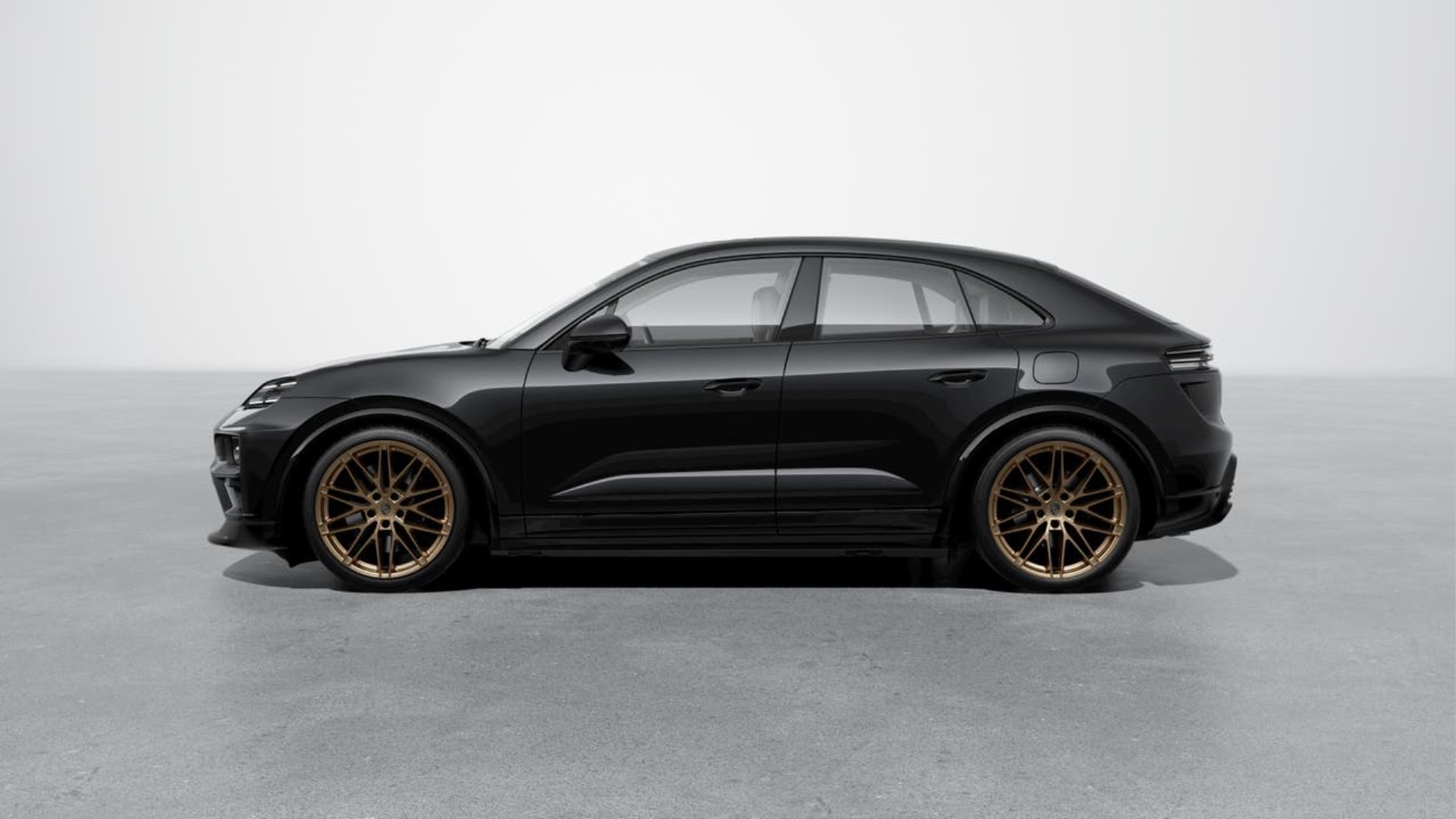 PORSCHE Macan Turbo-image-1