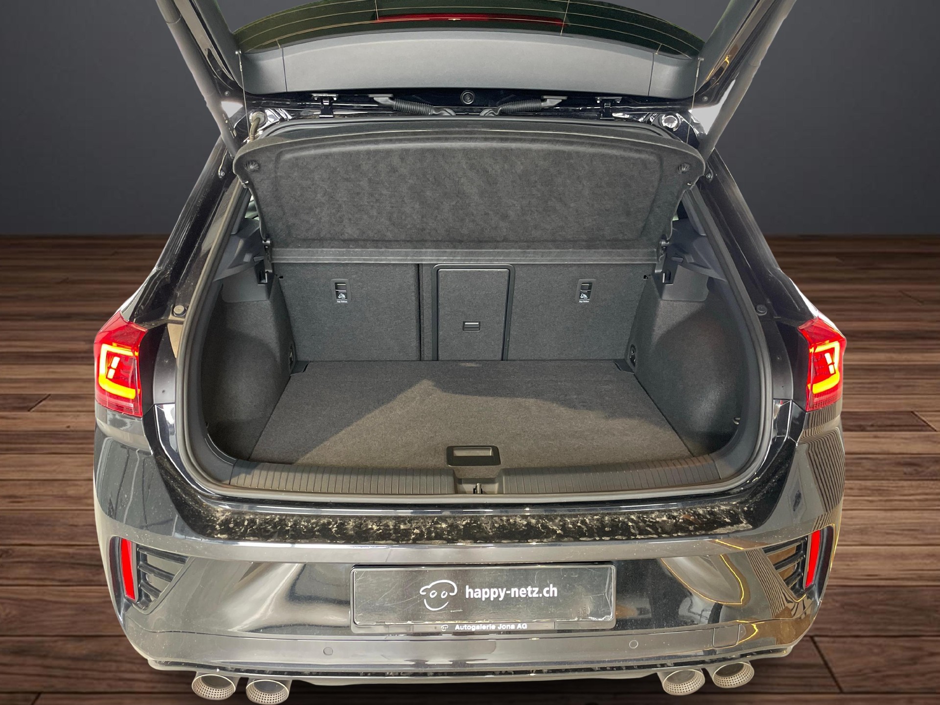 VW T-Roc 2.0 TSI R DSG 4motion-image-8