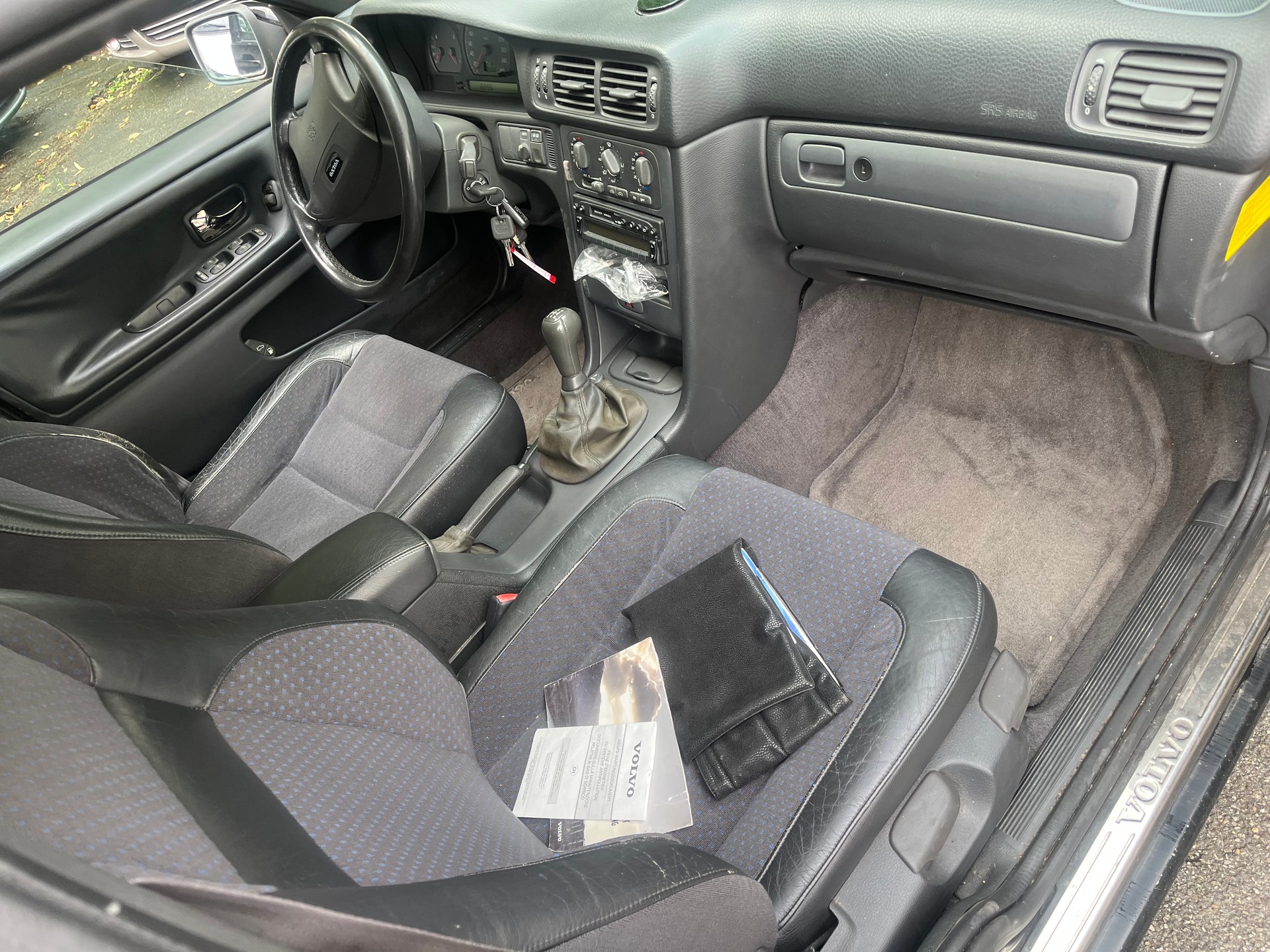 VOLVO V70 2.5 20V-image-12