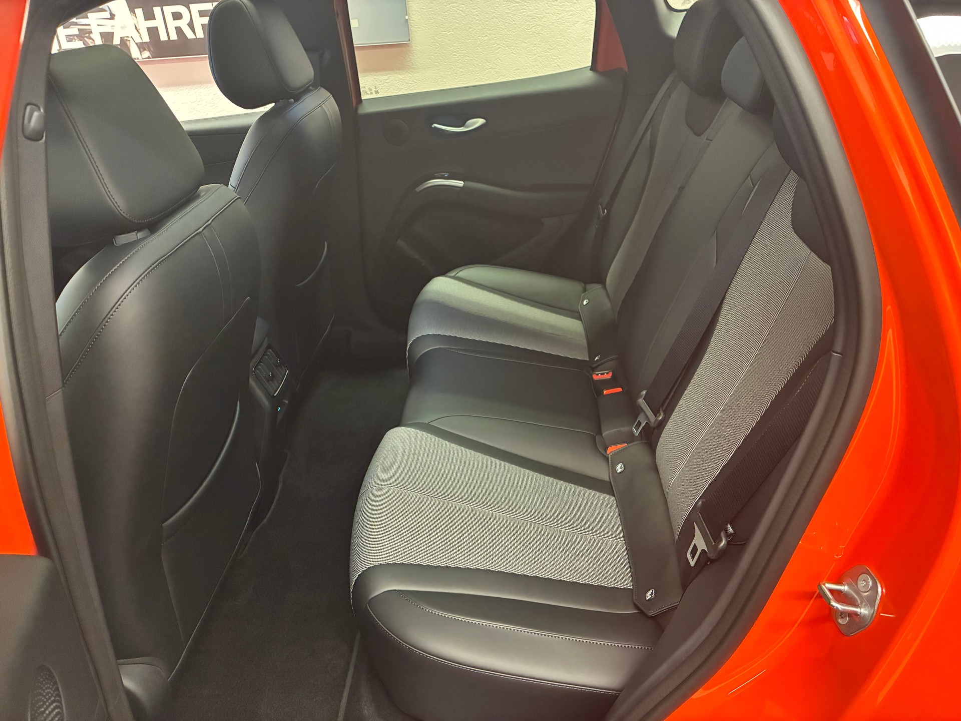 BYD Dolphin G DM-i Comfort-image-14