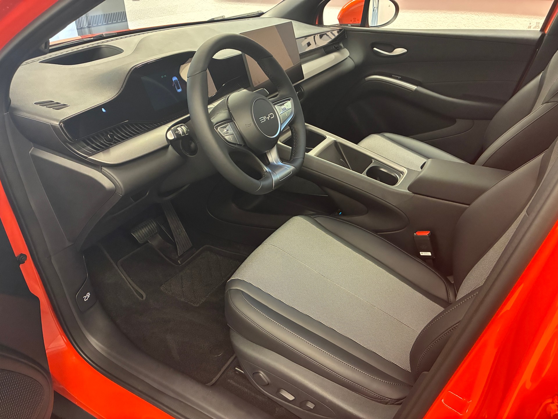 BYD Dolphin G DM-i Comfort-image-11