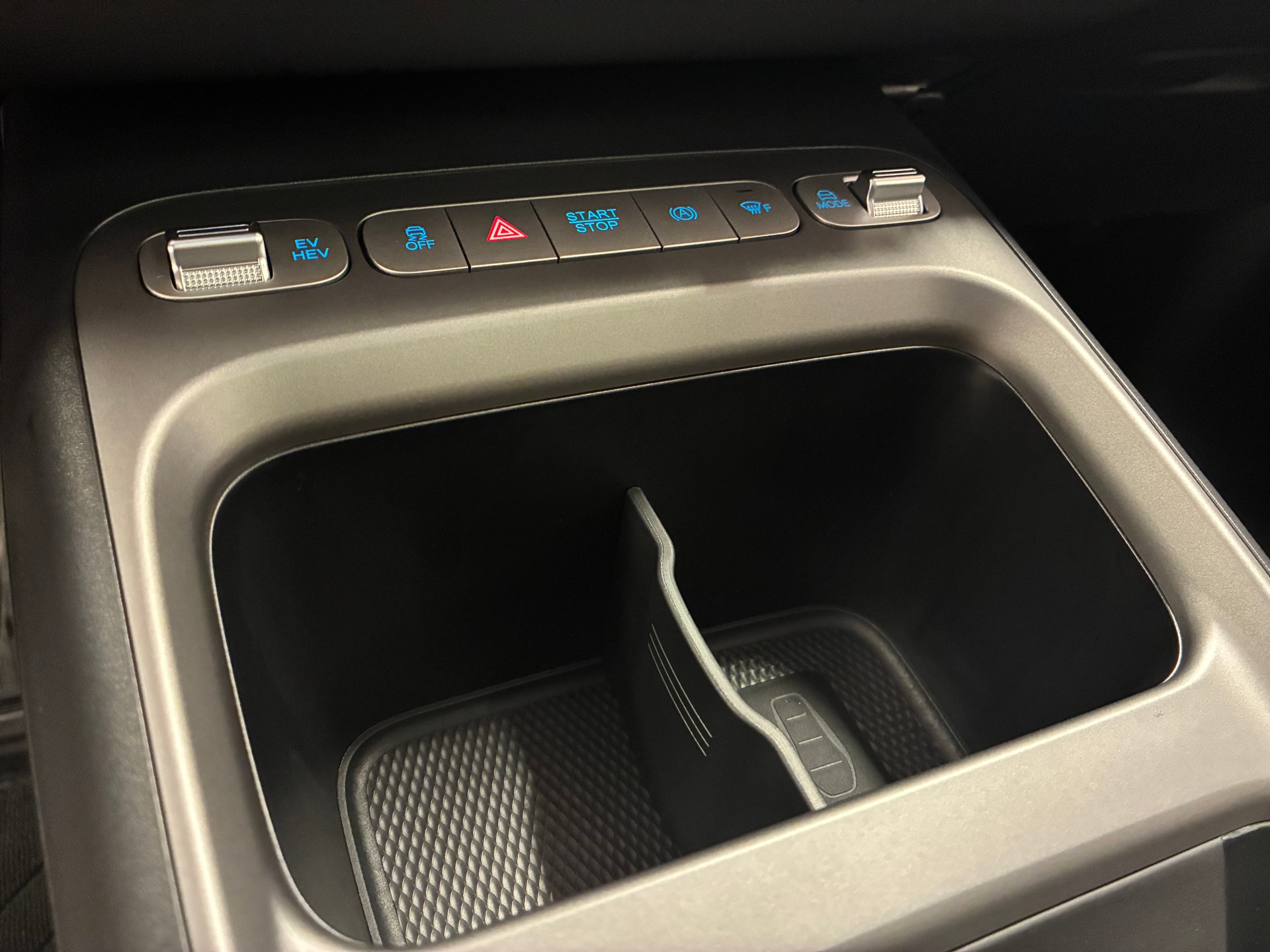 BYD Dolphin G DM-i Comfort-image-8