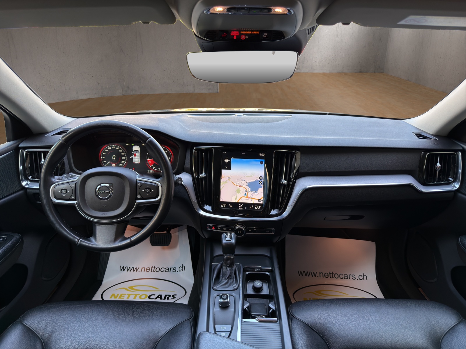 VOLVO V60 D4 Momentum Geartronic-image-7