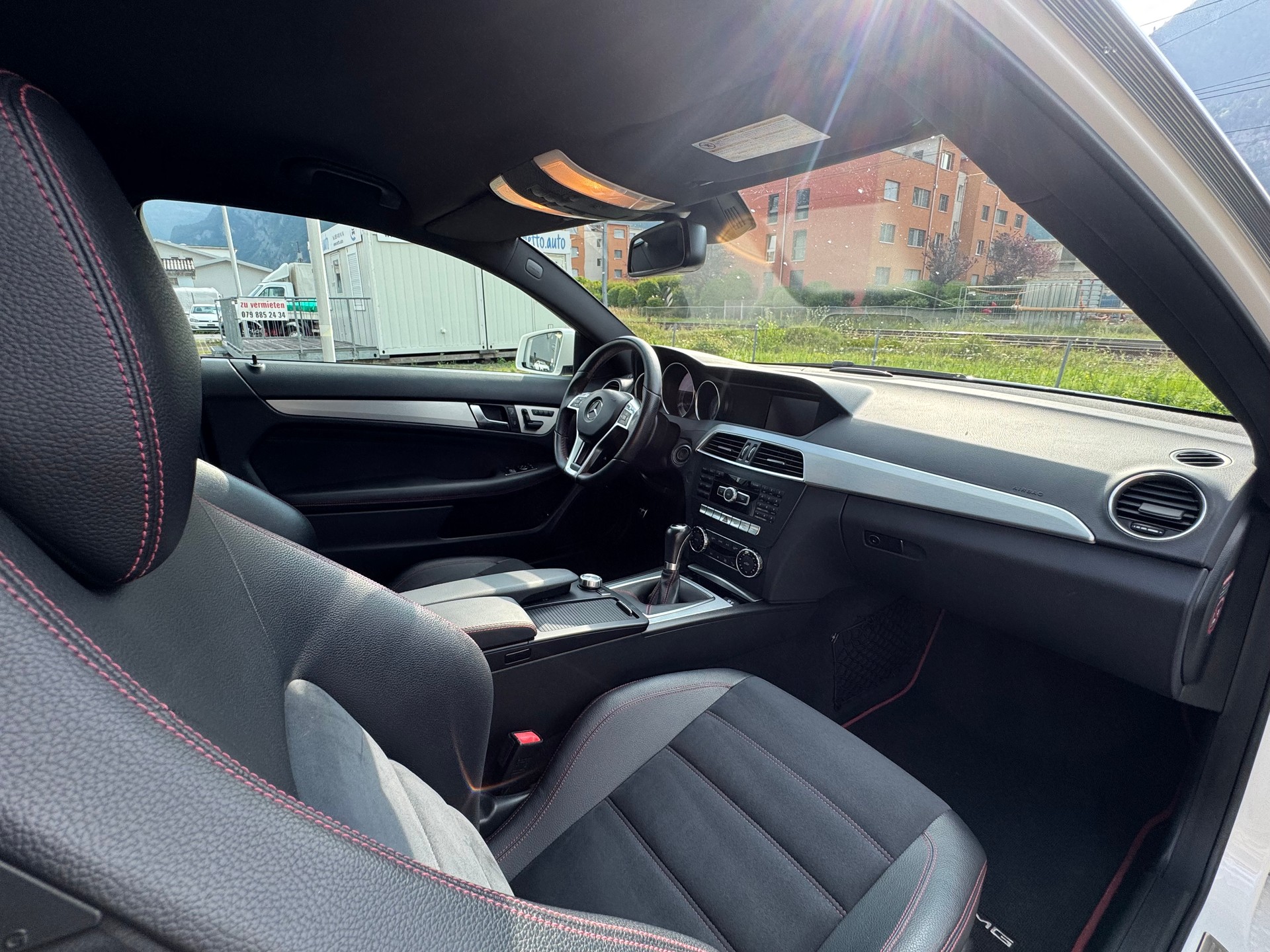 MERCEDES-BENZ C 250 CDI Coupé-image-10