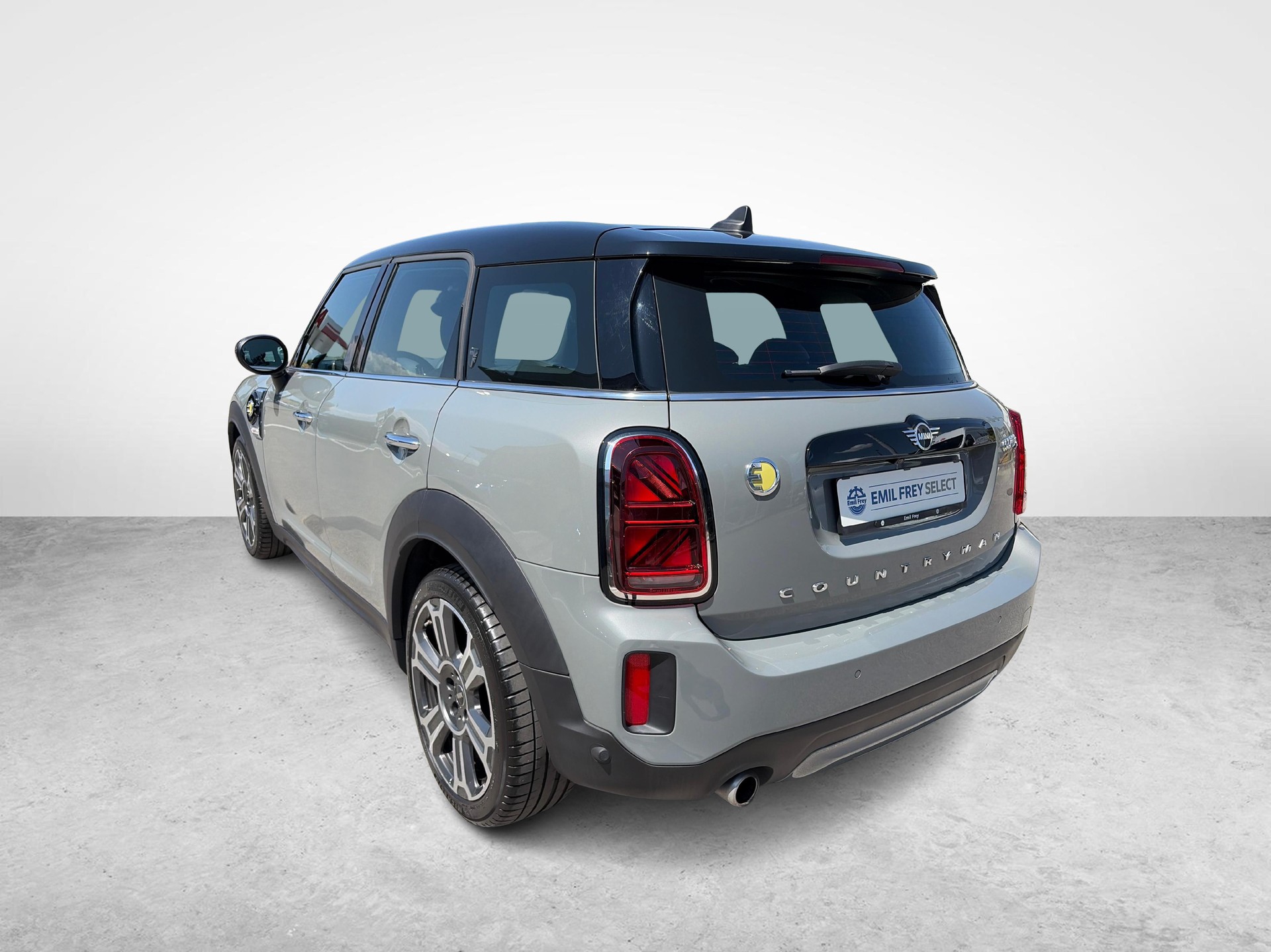 MINI Countryman F60 1.5i Cooper S E ALL4 Trafalgar Edition-image-2