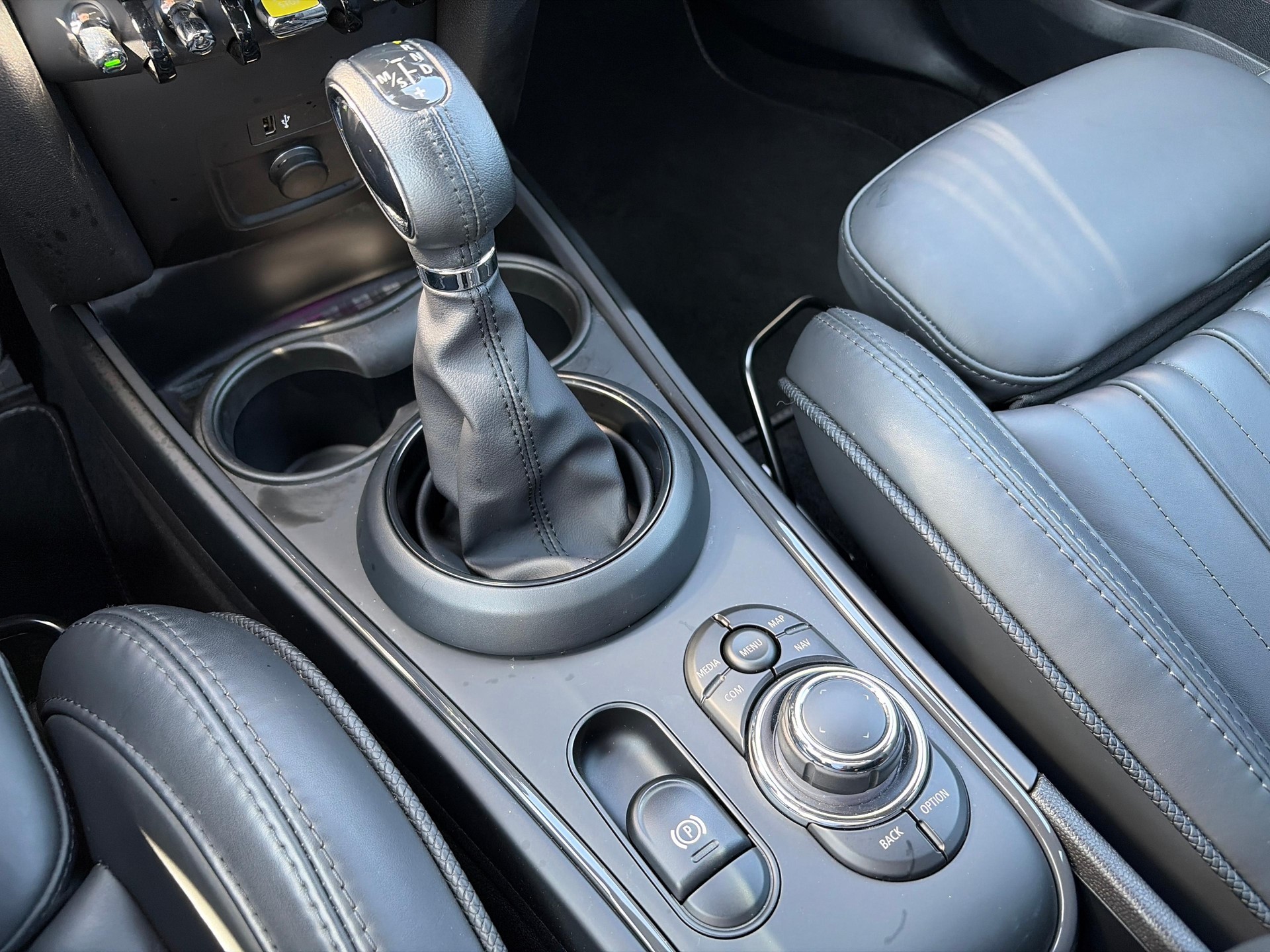 MINI Countryman F60 1.5i Cooper S E ALL4 Trafalgar Edition-image-17