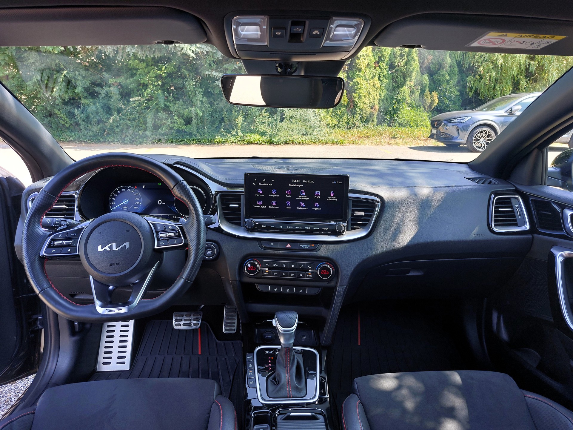 KIA ProCeed 1.6 T-GDi GT DCT-image-3