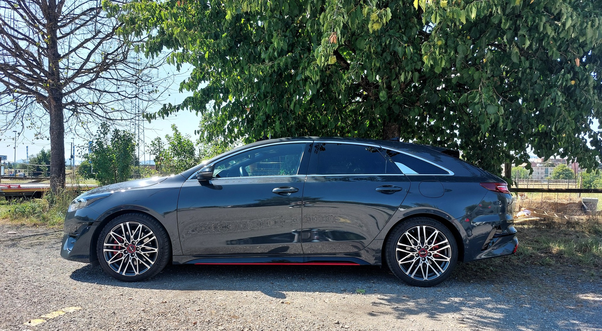 KIA ProCeed 1.6 T-GDi GT DCT-image-2