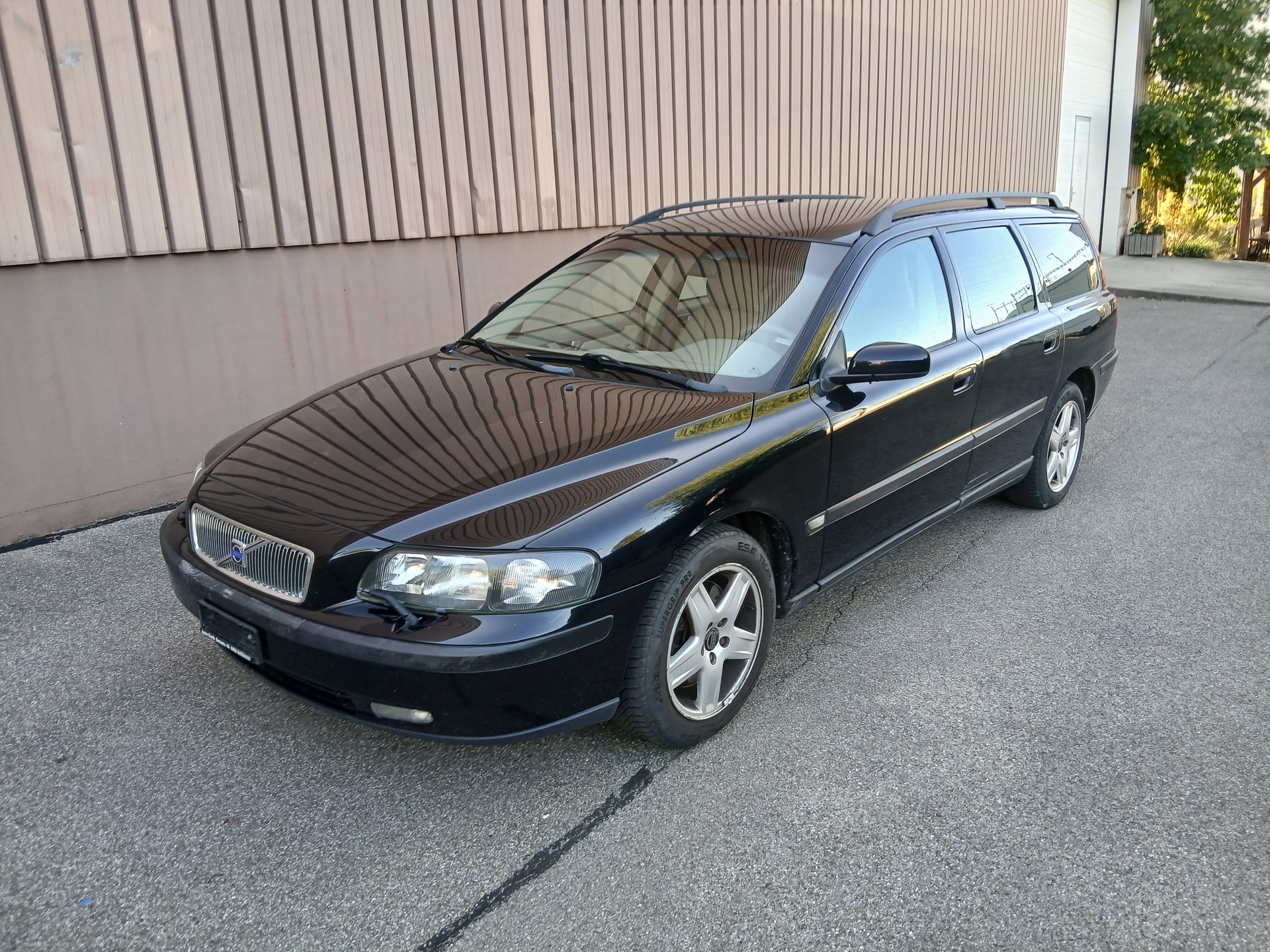 VOLVO V70 2.5T-image-5